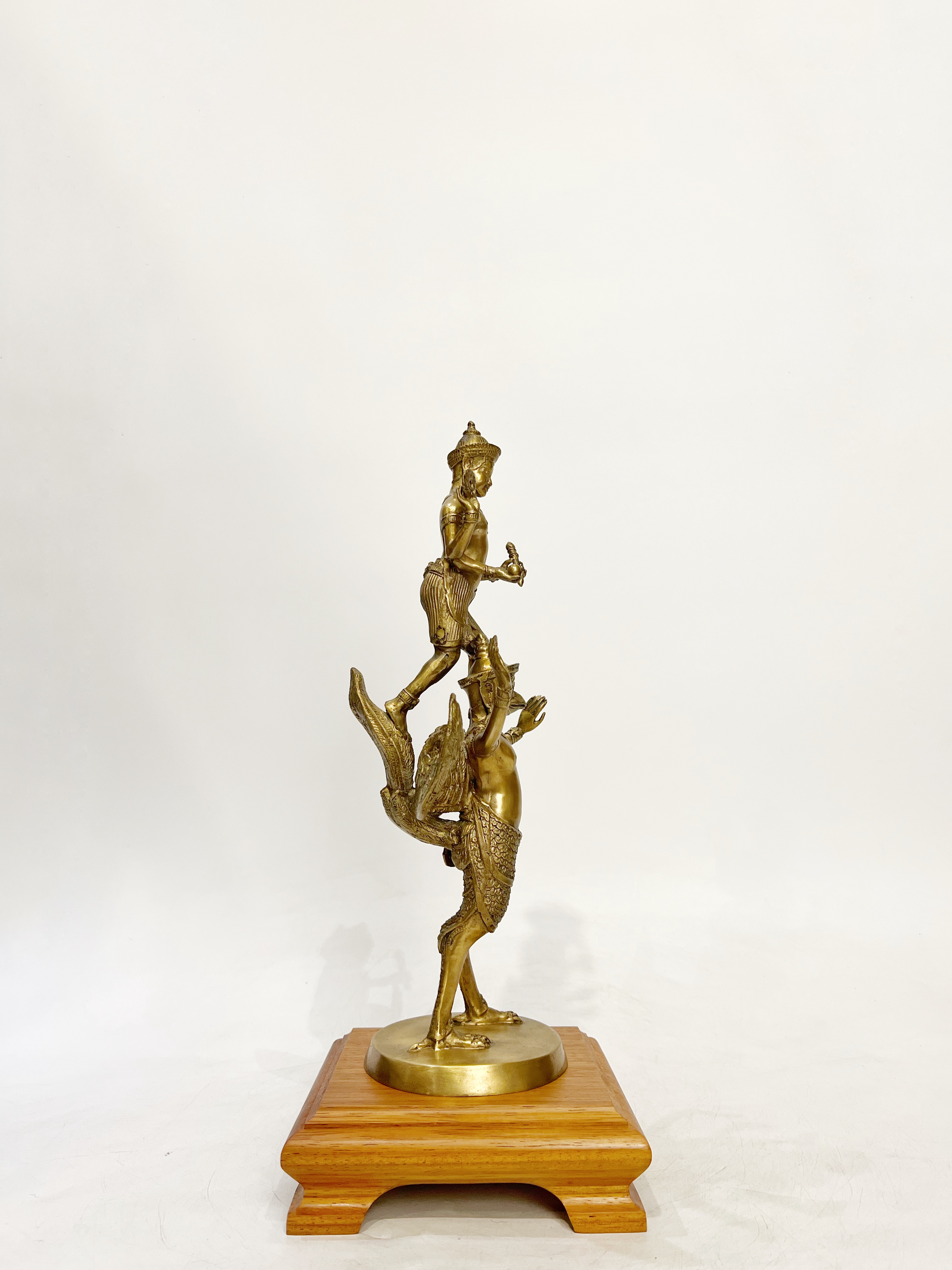 พระนารายณ์ทรงครุฑ สูง 14 นิ้ว พร้อมฐานไม้มะค่า