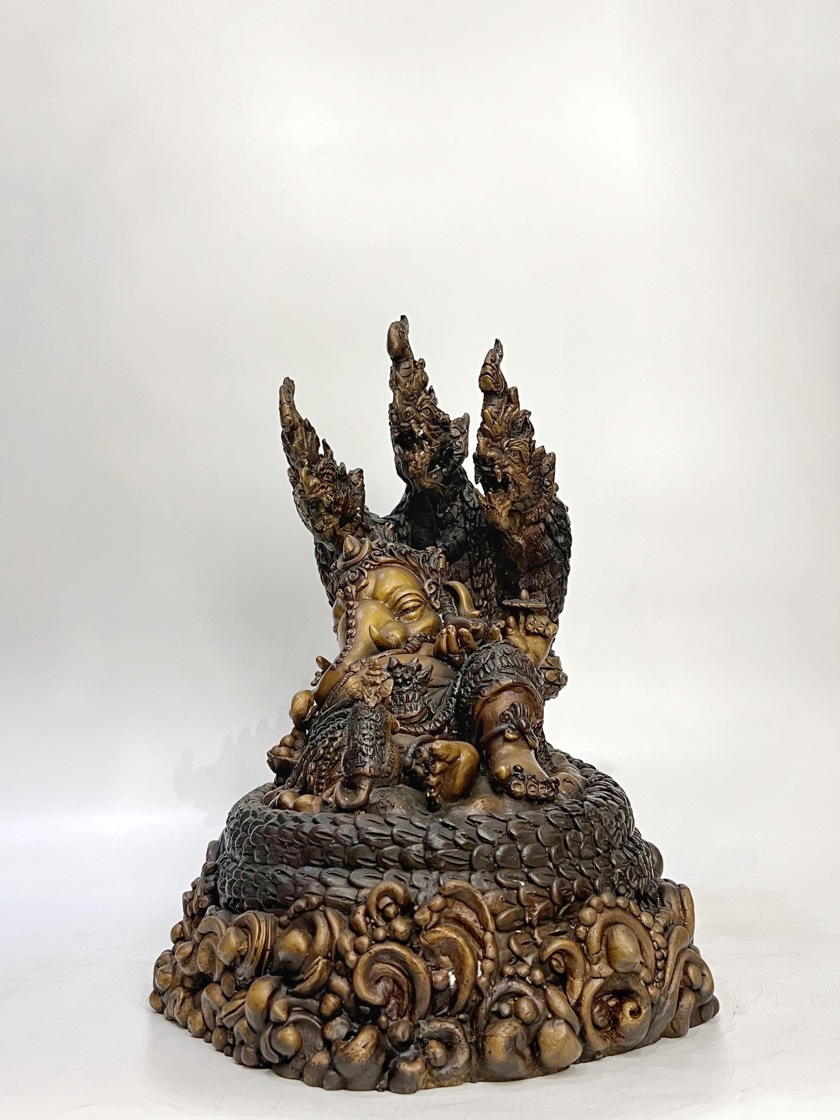 พระพิฆเนศ ปางเสวยสุข ทรงบัลลังก์พญาจันทรคุปต์นาคราช หน้าตัก 9 นิ้ว