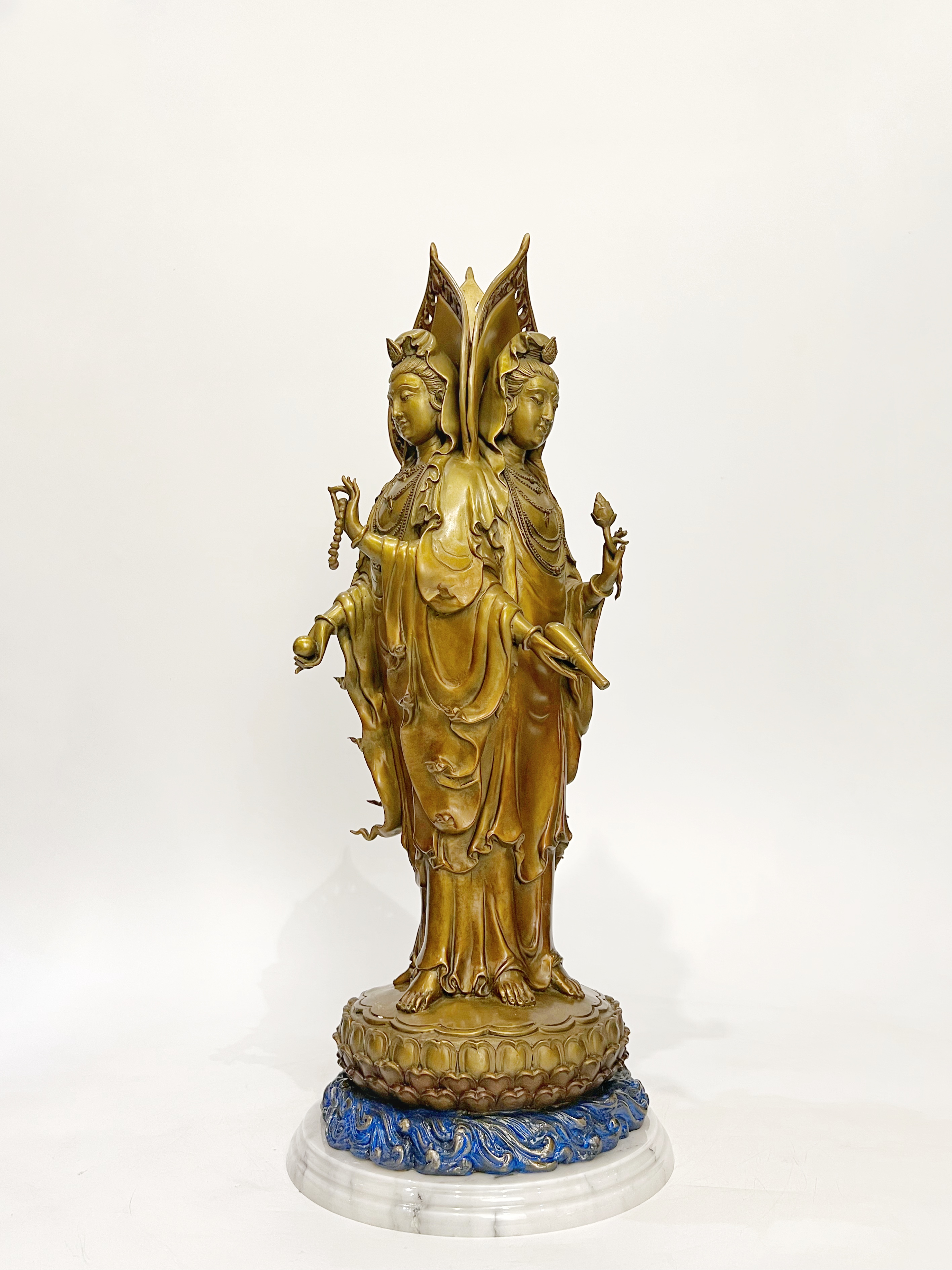 พระโพธิสัตว์กวนอิม สูง 20 นิ้ว