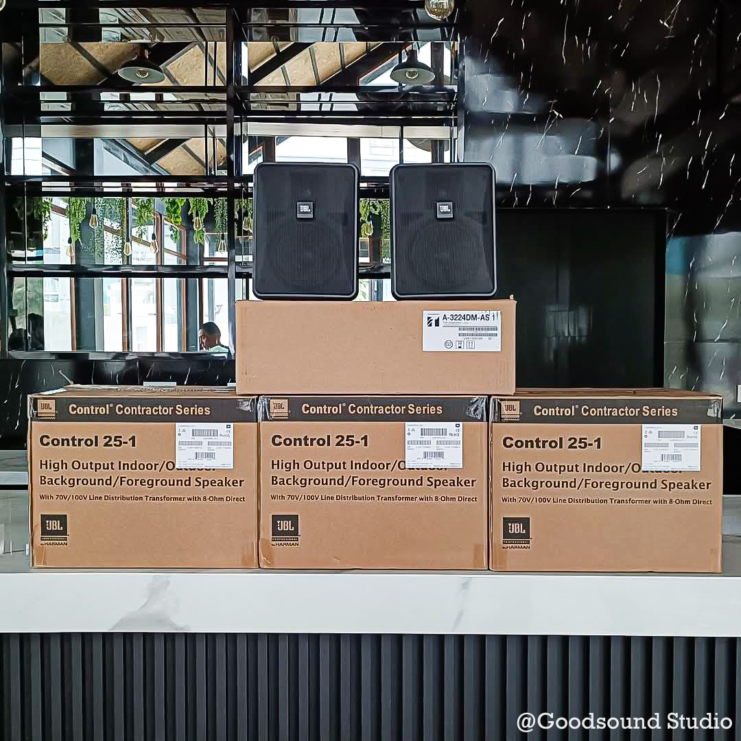 ติดตั้งเครื่องเสียง เดินท่อร้อยสายลำโพง ติดตั้งลำโพงตู้ติดผนัง ( Wall Mount Speaker ) จำนวน 6 ใบ สำหรับการเปิด BGM แบคกราวด์มิวสิค ให้กับ ร้านครัวสุดา ไทยฟูดส์ ( SUDA THAI FOOD ) ฝั่งปอยเปต ประเทศกัมพูชา