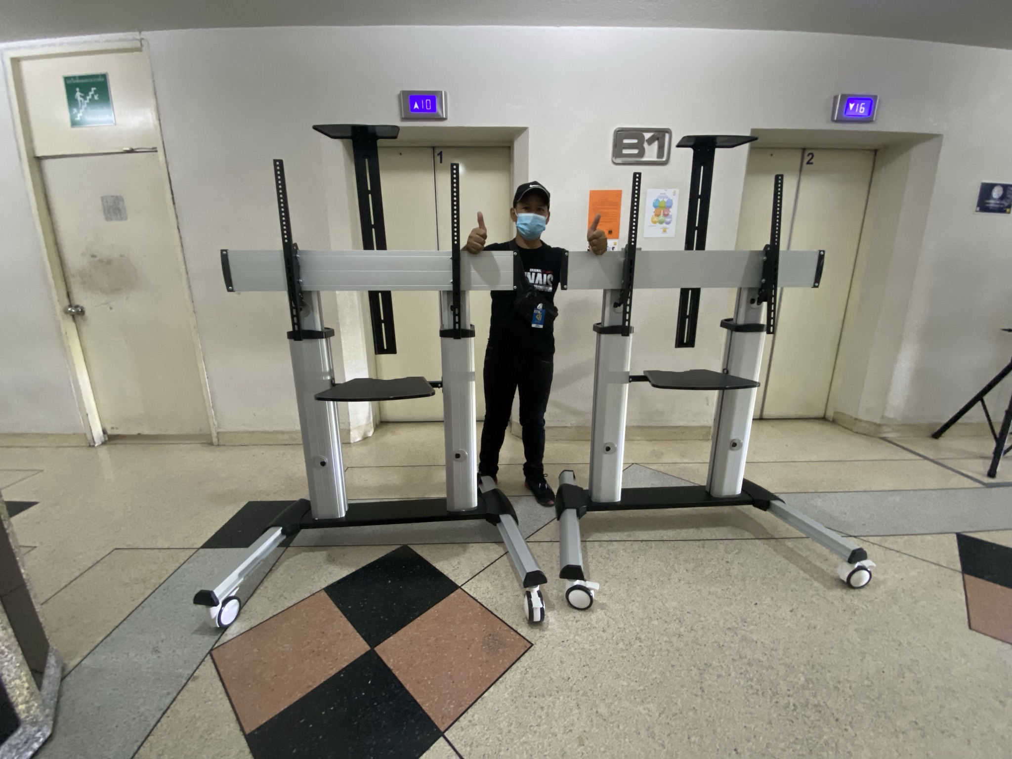 JMTVSTAND MT-F8200 ขาตั้งพื้นทีวีมีล้อเลื่อน(TV Stand) วัสดุ Aluminium อลูมิเนียม แบบล้อเลื่อนปรับสูง/ต่ำได้ 55"-98" นิ้ว{รับประกันสินค้า 3 ปี}0964746498