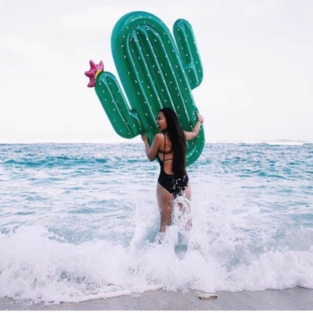 แพยางต้นกระบองเพชร Inflatable Cactus Pool Float