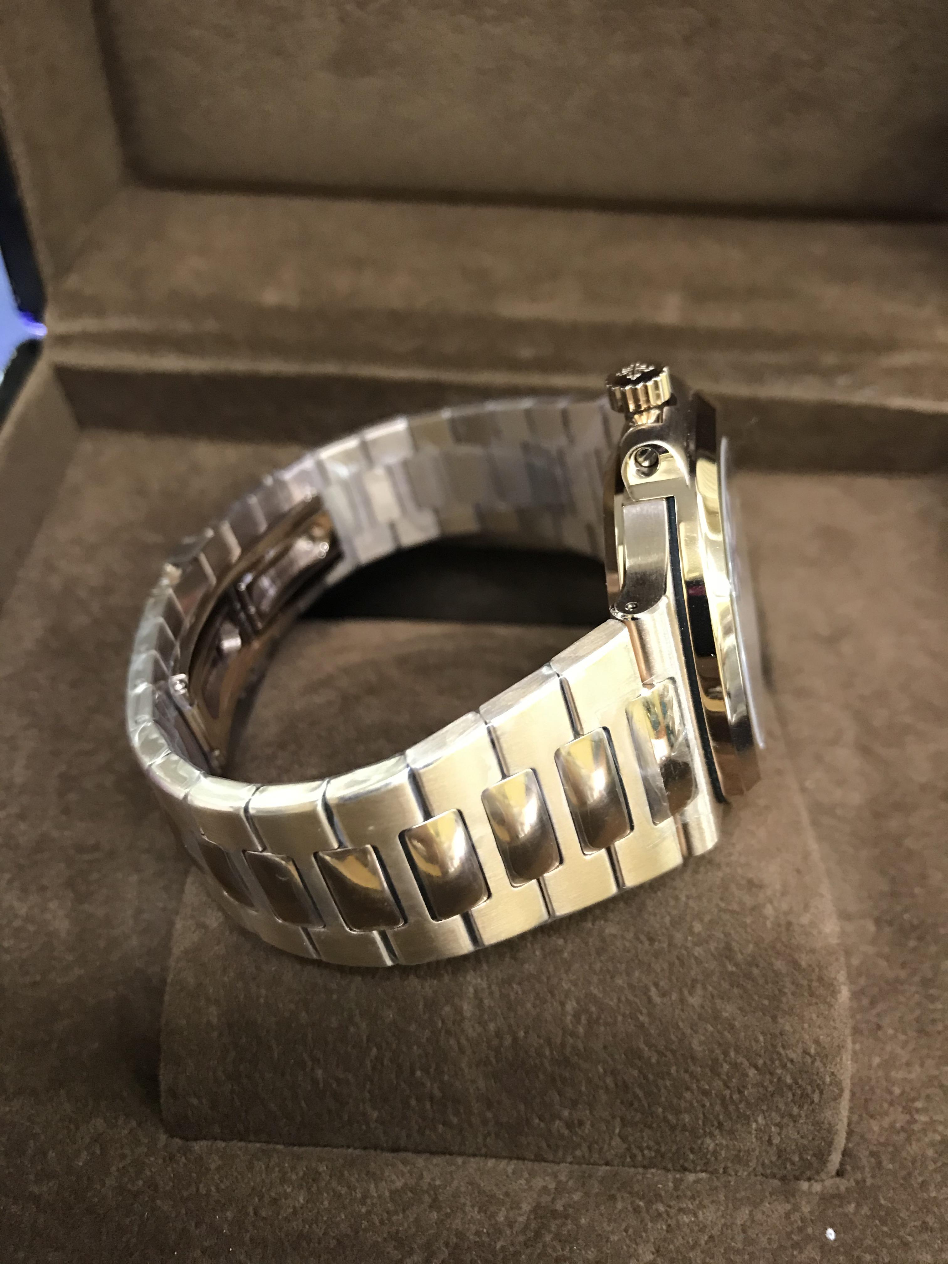 Patek Philippe Nautilus 5712/R-001