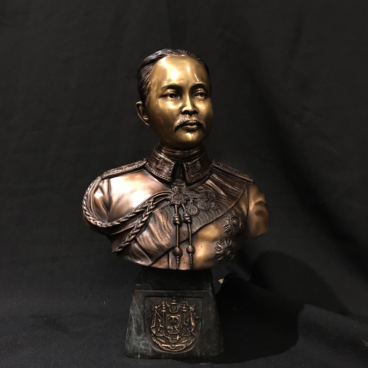 รัชกาลที่ 5 ครึ่งพระองค์ ทรงชุดทหาร