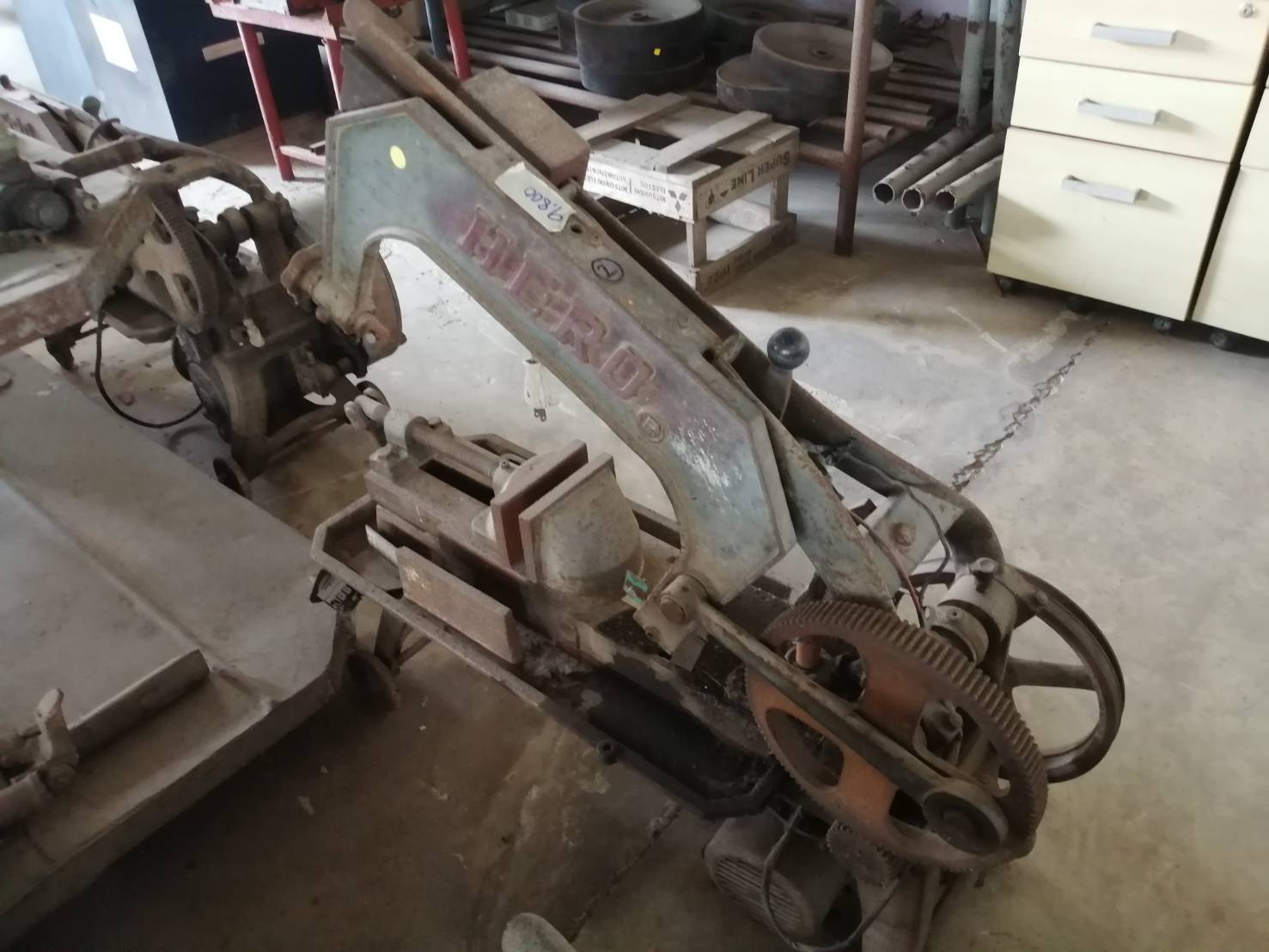 HERO เลื่อย