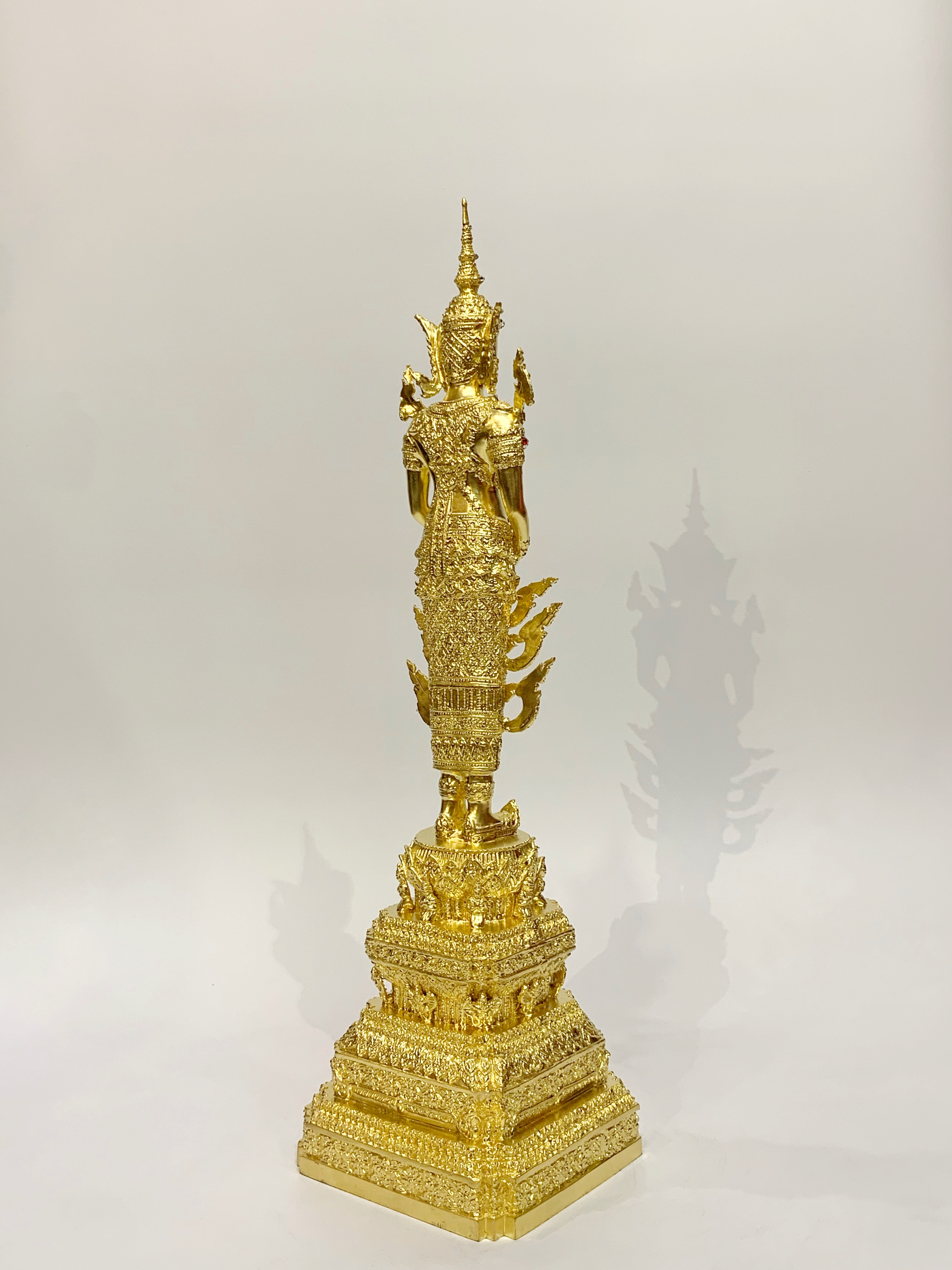 พระพุทธรูปปางถวายเนตร ทรงเครื่องจักพรรดิ์ หน้าตัก 5 นิ้ว