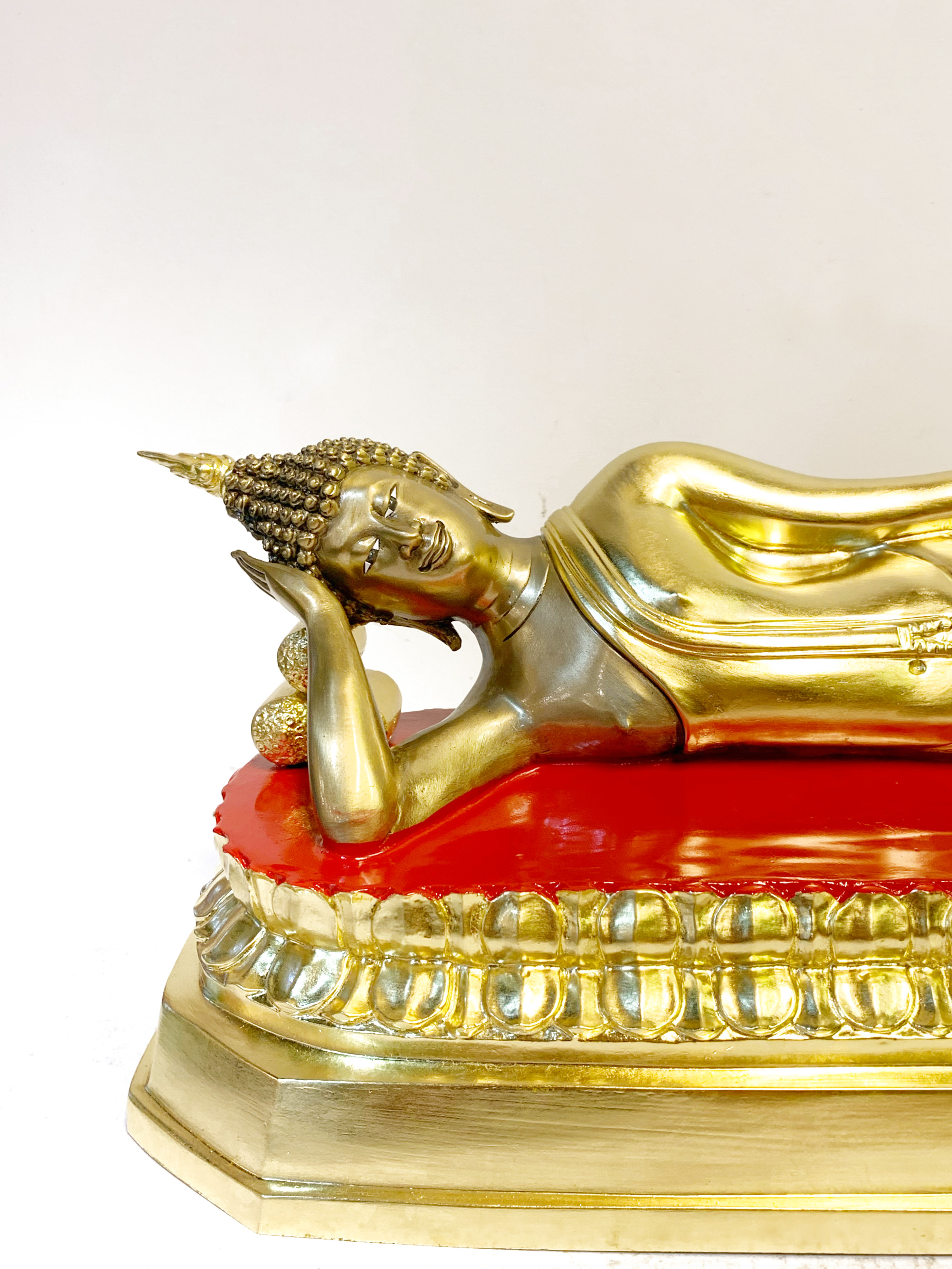 พระพุทธรูป ปางไสยาสน์ (ประจำวันอังคาร) หน้าตัก 8 นิ้ว