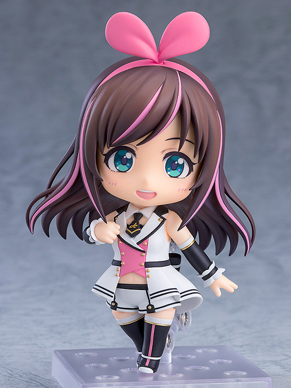 [In-Stock] Kizuna Ai 2019 Ver. - Nendoroid #1115 (Good Smile Company)