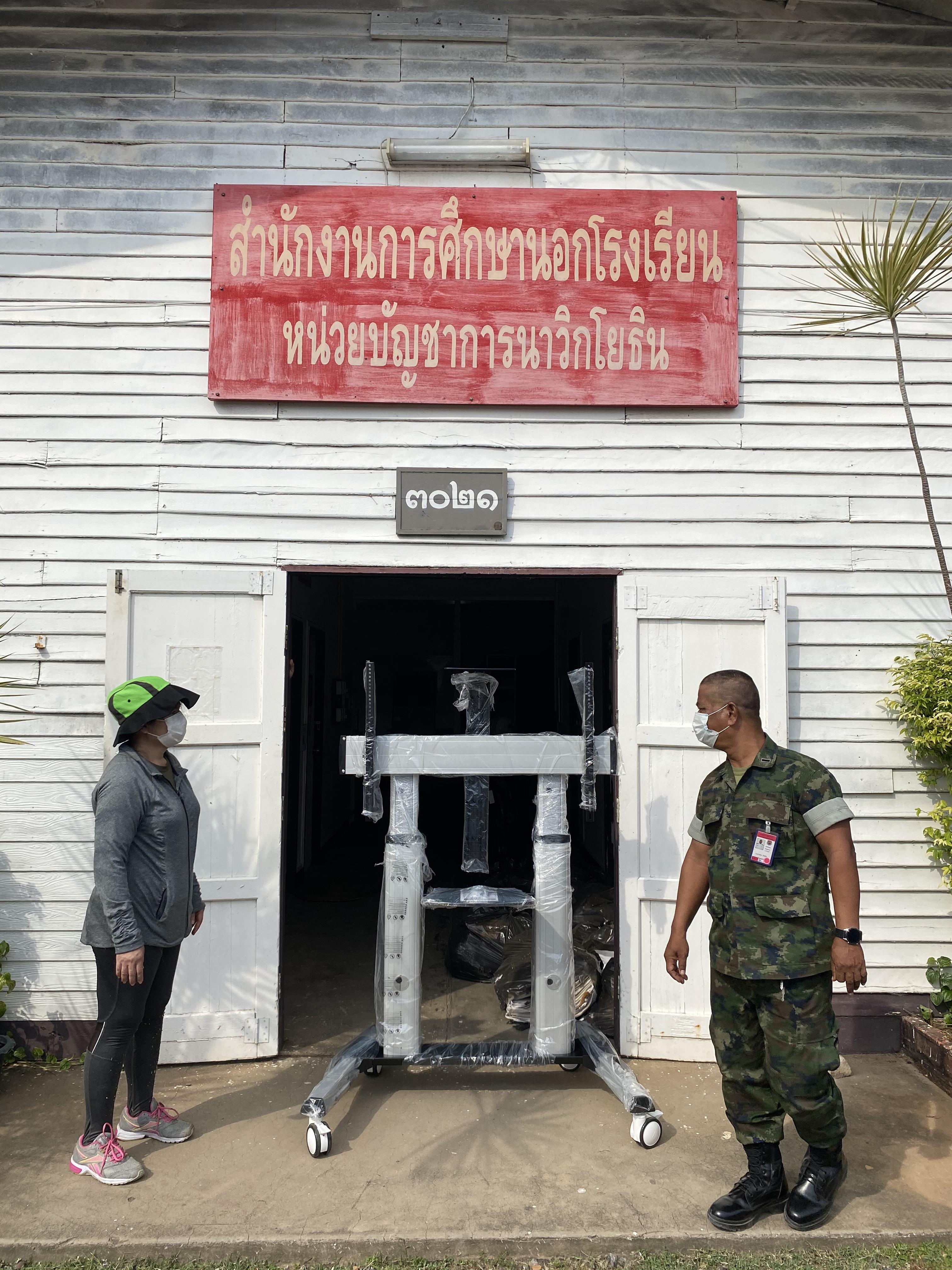 JMTVSTAND MT-F8200 ขาตั้งพื้นทีวีมีล้อเลื่อน(TV Stand) วัสดุ Aluminium อลูมิเนียม แบบล้อเลื่อนปรับสูง/ต่ำได้ 55"-98" นิ้ว{รับประกันสินค้า 3 ปี}0964746498