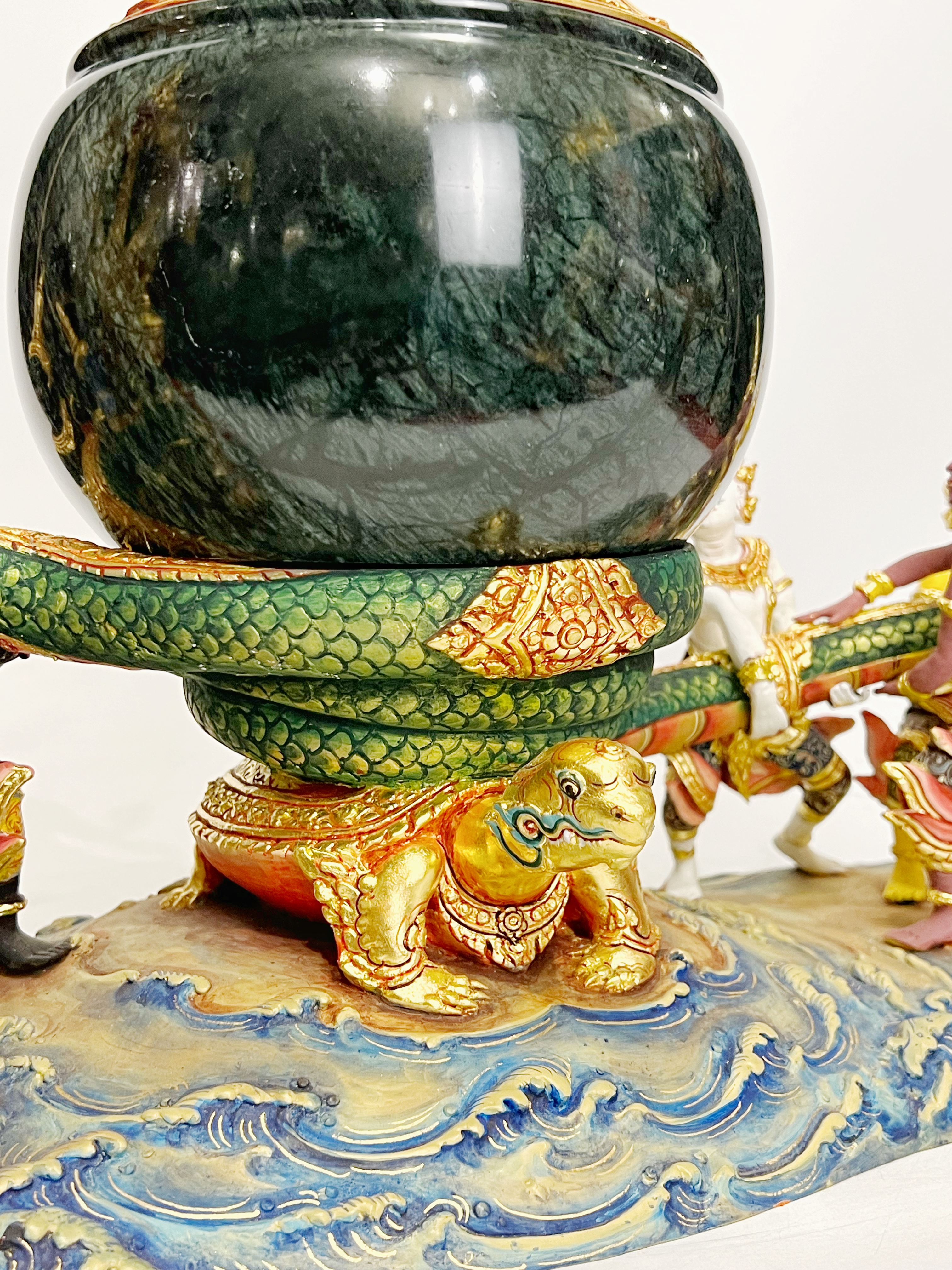 ครอบน้ำอมฤต พระนารายณ์กวนเกษียรสมุทร พร้อมฐานหินอ่อน