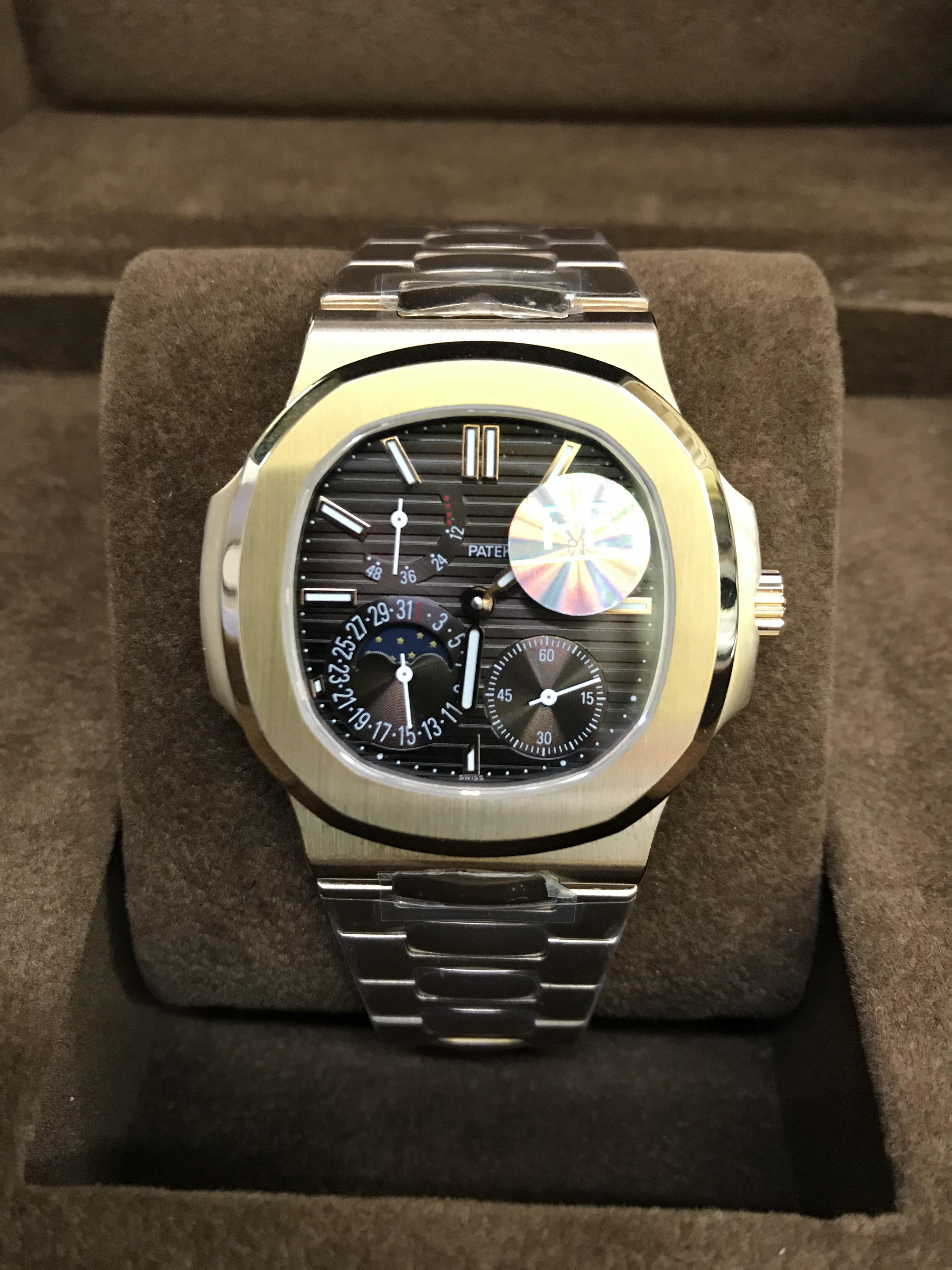Patek Philippe Nautilus 5712/R-001