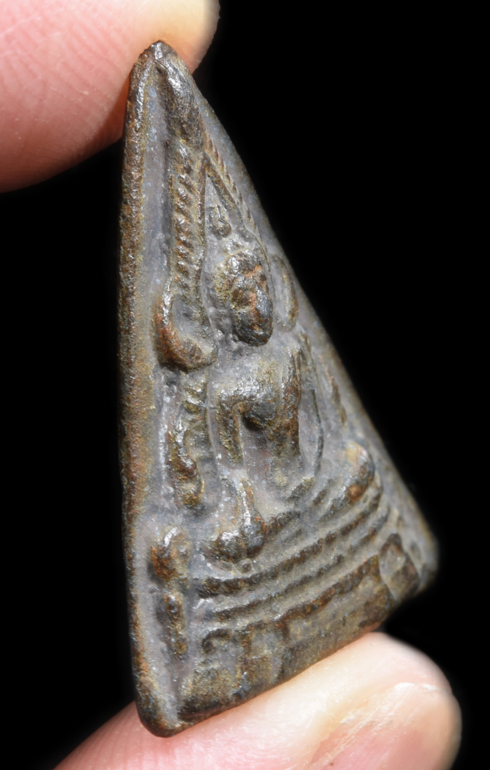 พระพุทธชินราช องค์เล็ก เนื้อชินสนิมแดง