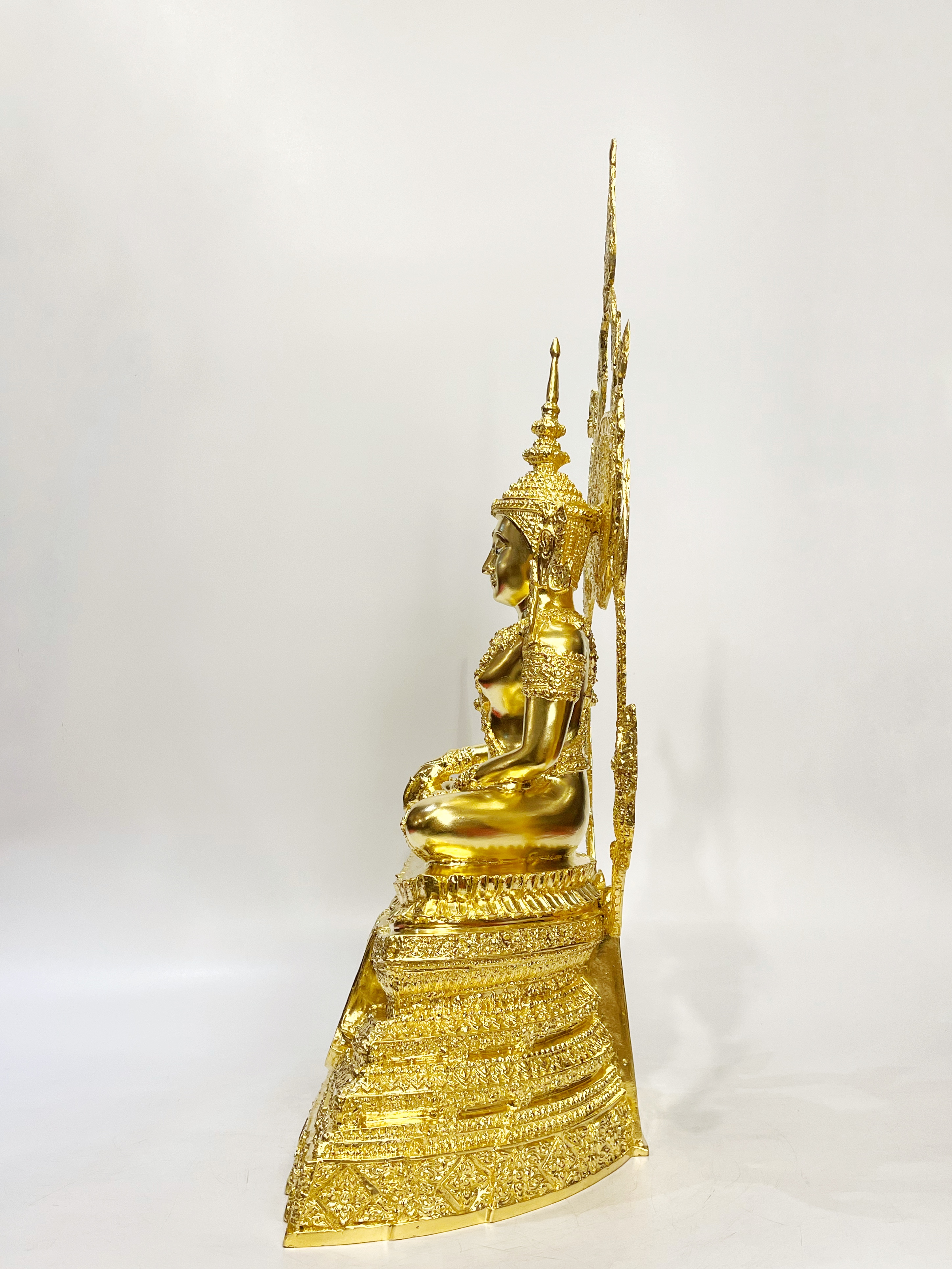 สมเด็จองค์ปฐม หน้าตัก 9 นิ้ว