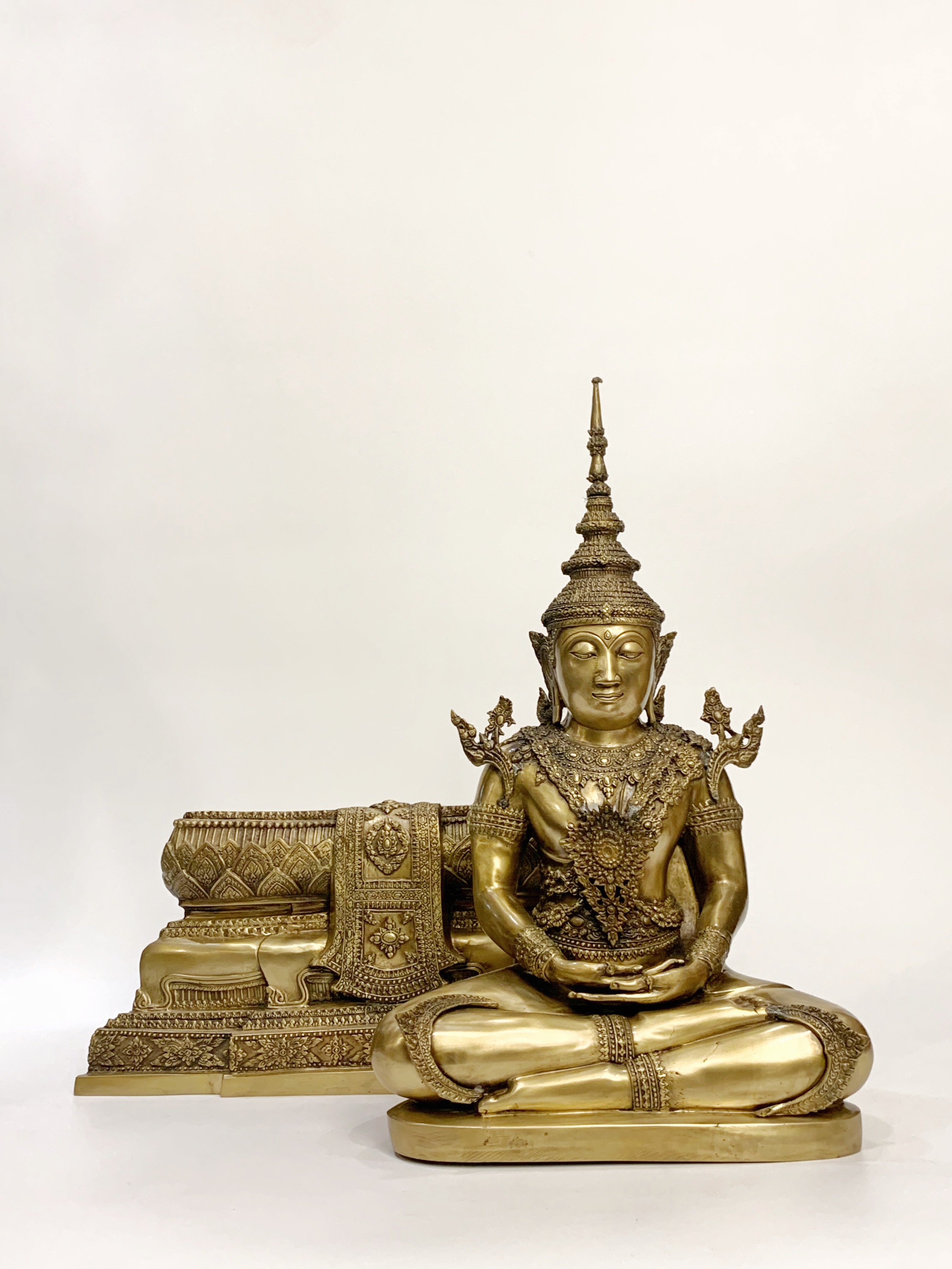 พระแก้วมรกต ทรงเครื่องฤดูร้อน หน้าตัก 9 นิ้ว