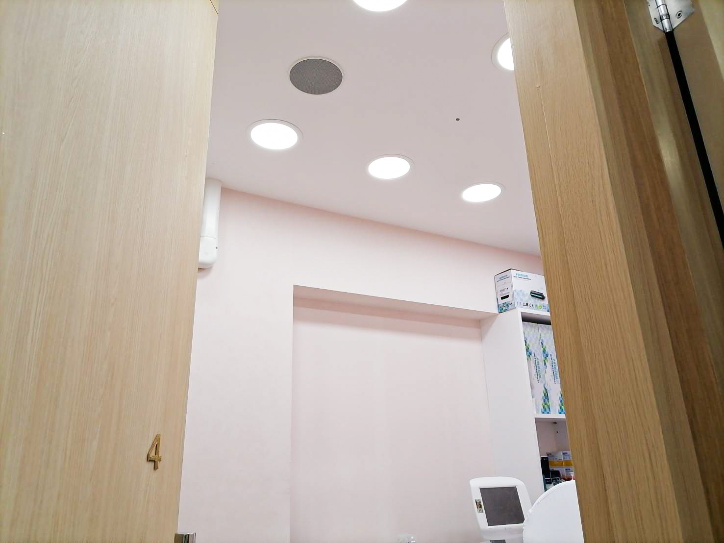 ติดตั้งระบบเสียงตามสายคลินิก MEGA CLINIC สาขา สยาม สแควร์