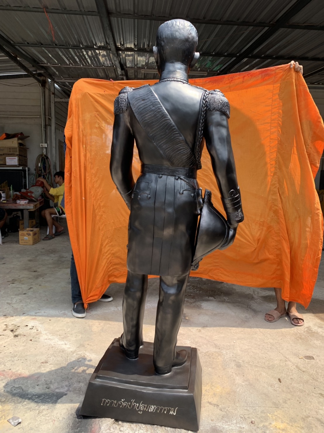 เสด็จเตี่ยกรมหลวงชุมพร สูง 180 cm