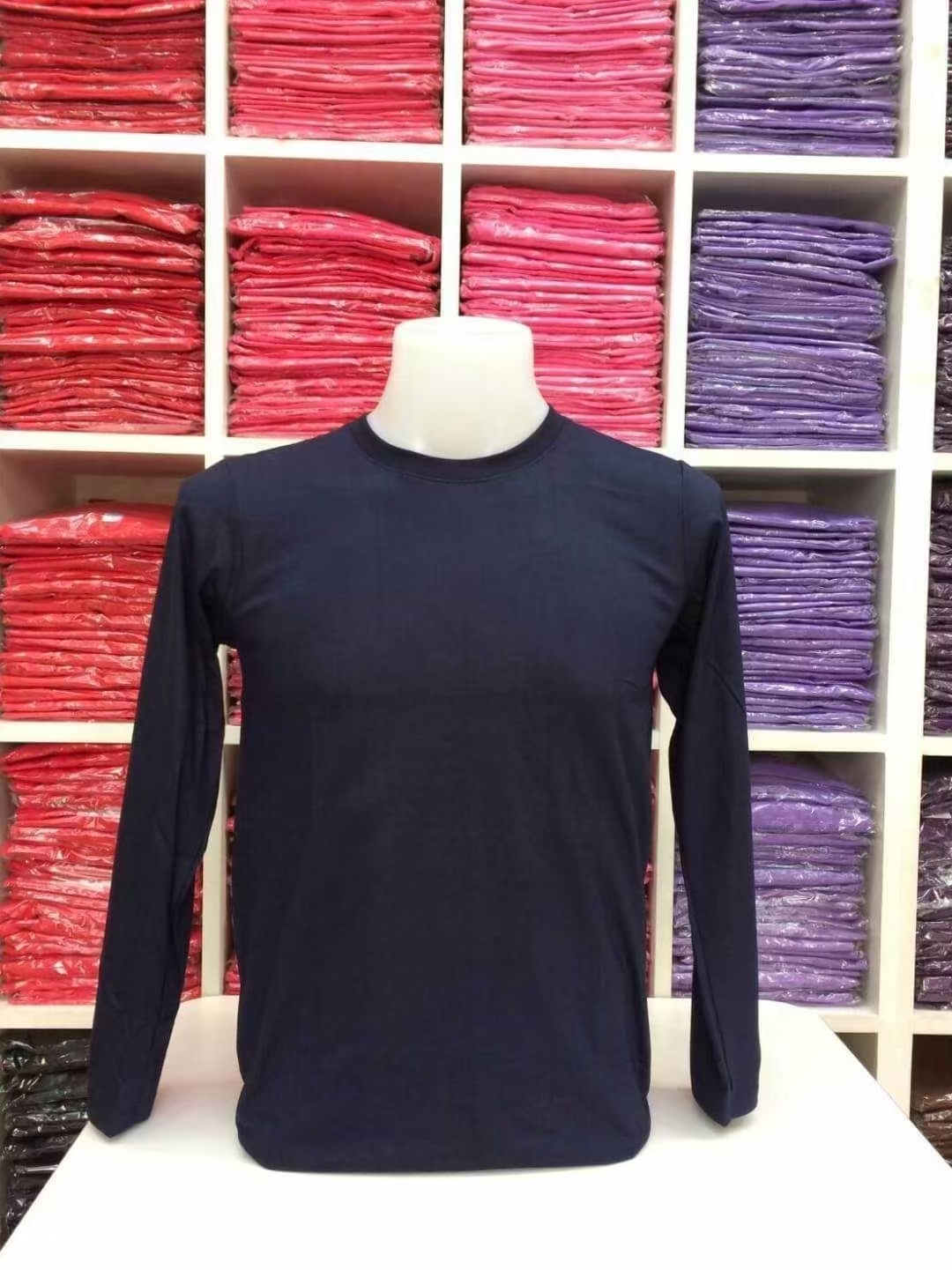 เสื้อยืดคอกลมแขนยาว