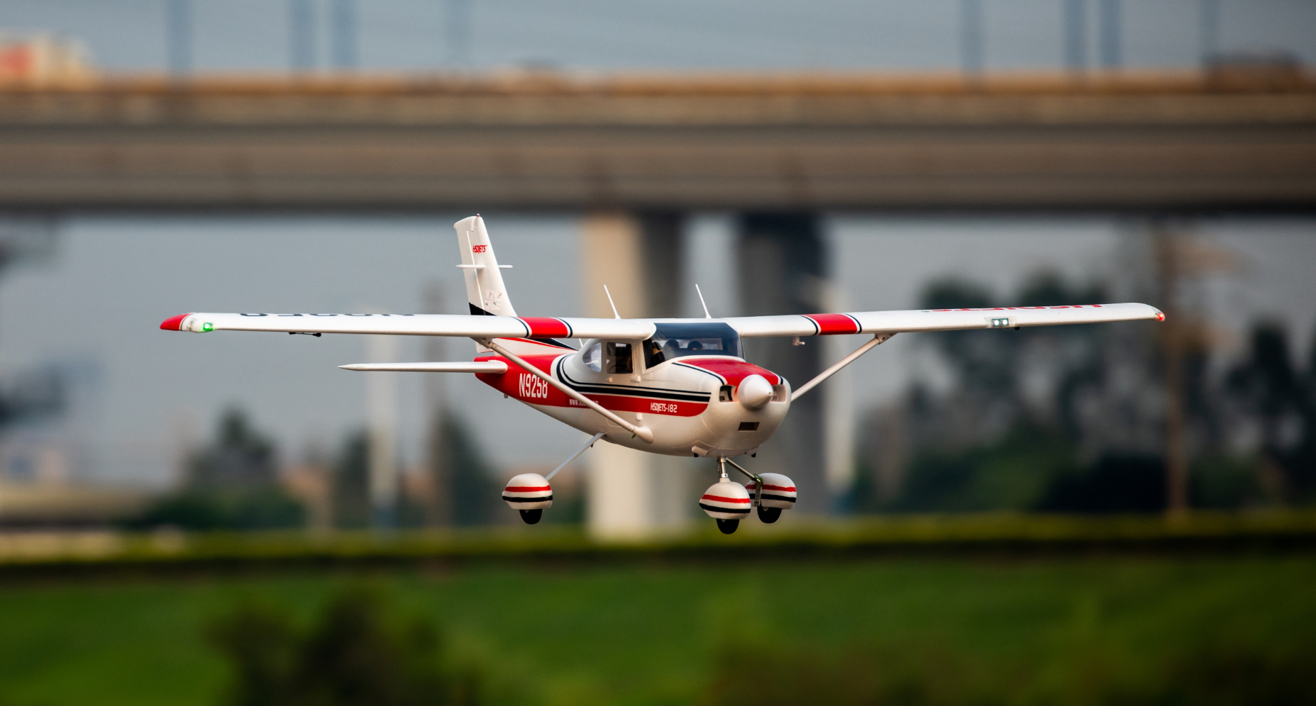 2000 Cessna 182 HSD