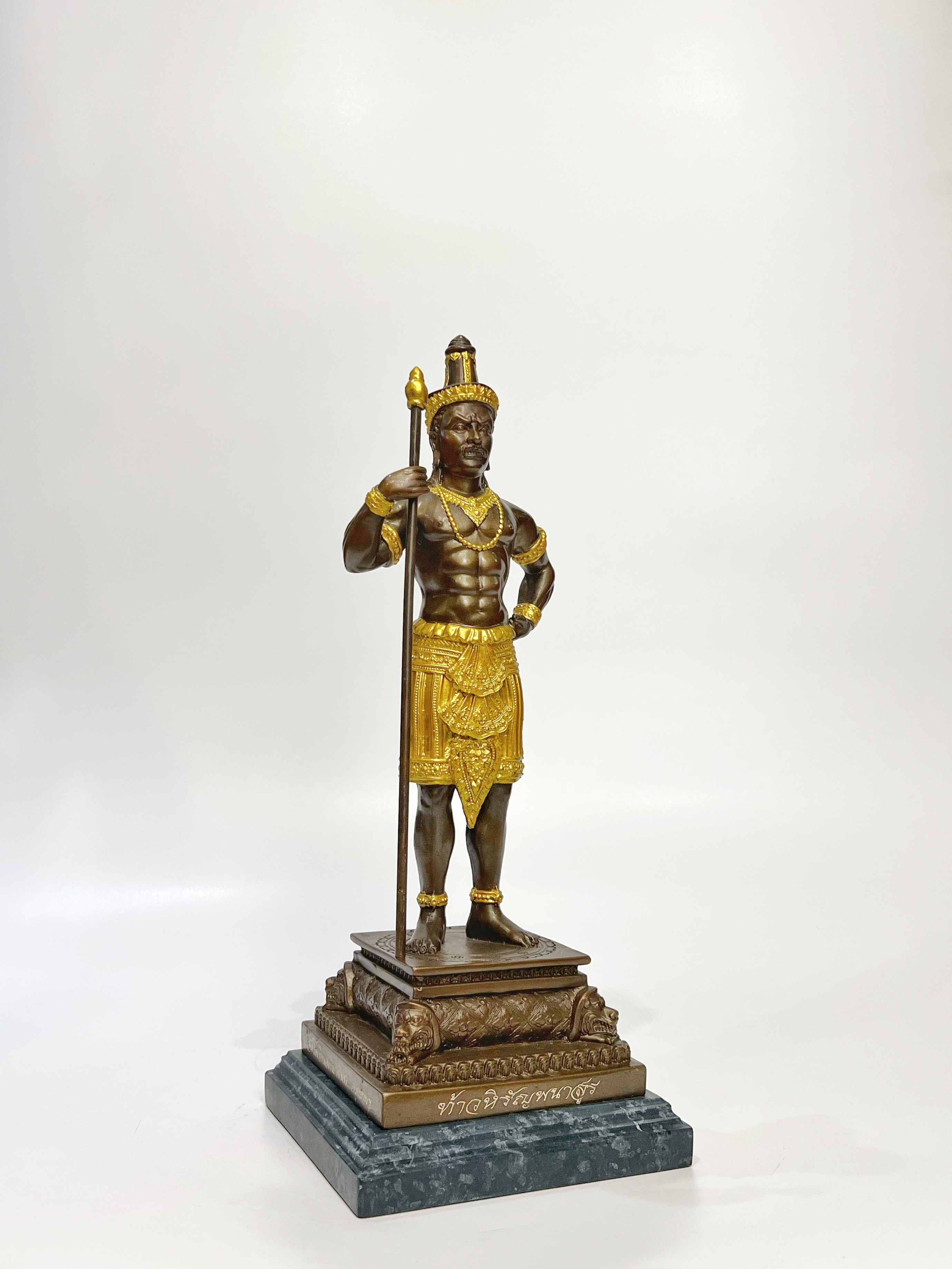 ท้าวหิรัญพนาสูร สูง 15 นิ้ว (เลขประจำองค์ 663)