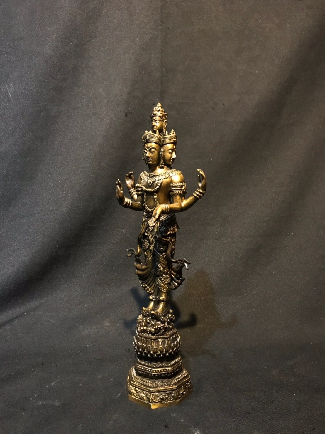 พระตรีมูรติ หน้าตัก 5 นิ้ว