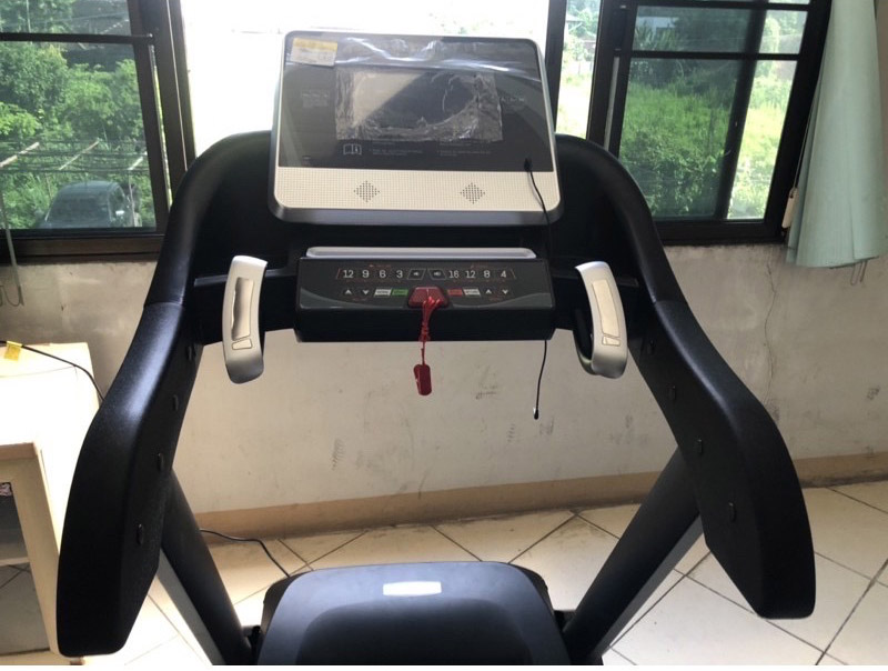 ลู่วิ่งไฟฟ้าWORLD MASTER GTS8มอเตอร์ 4.5แรงม้าเล่นinternet WIFIทัชสกรีน