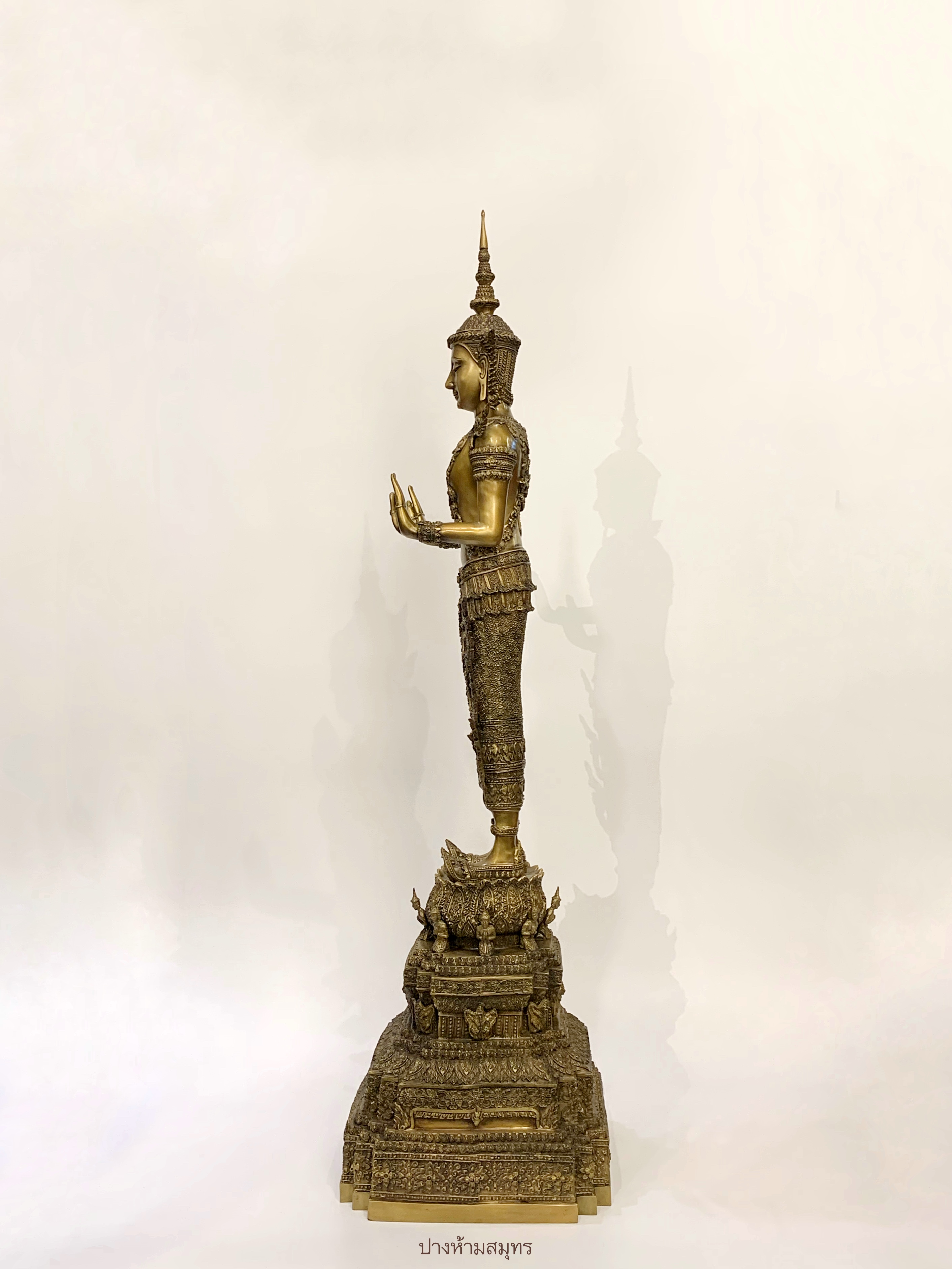 พระพุทธรูป ปางห้ามสมุทร ทรงเครื่องจักรพรรดิ์ หน้าตัก 9 นิ้ว