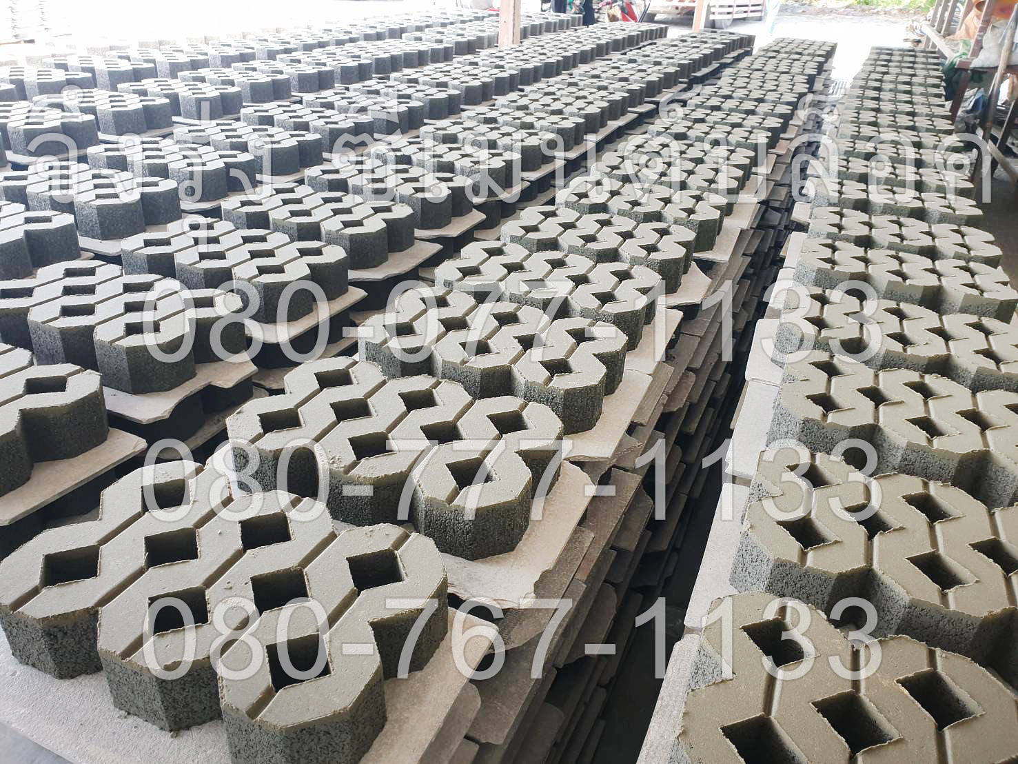 บล็อกปูหญ้า หน้าเรียบ สีเทา