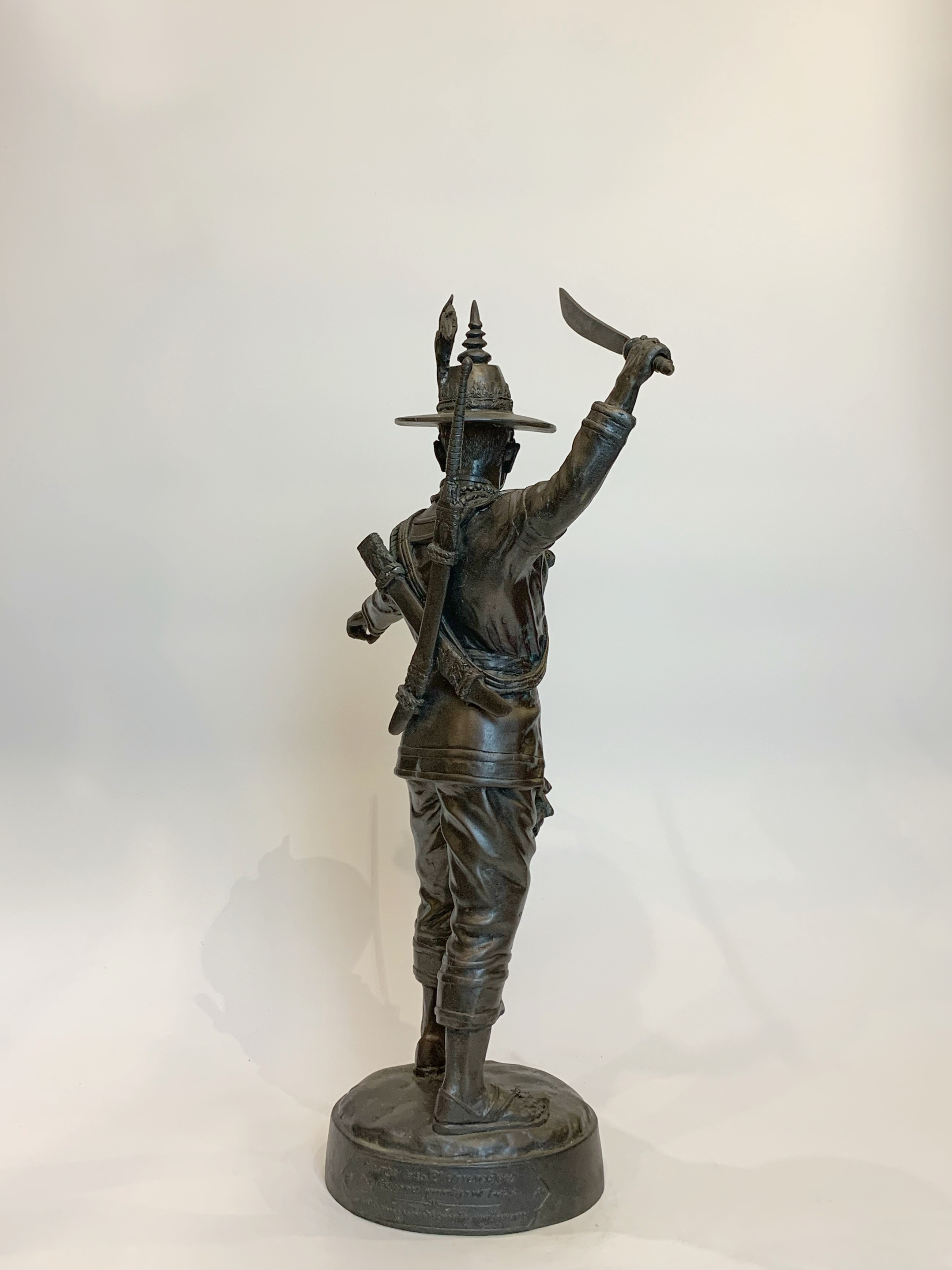 สมเด็จพระเจ้าตากสินมหาราช หน้าตัก 9 นิ้ว