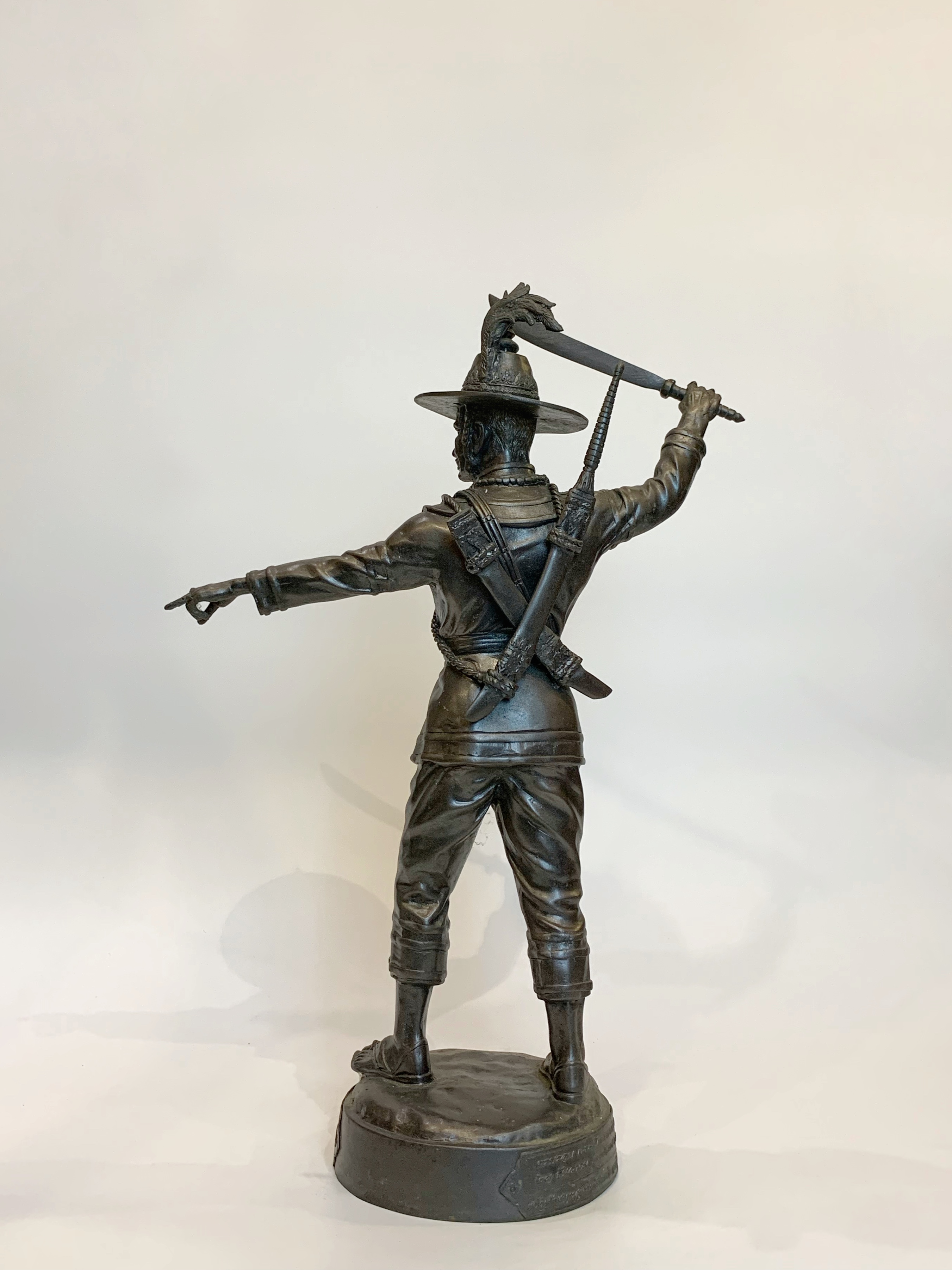 สมเด็จพระเจ้าตากสินมหาราช หน้าตัก 9 นิ้ว