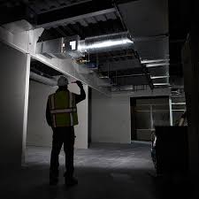 MILWAUKEE รุ่น L4 FL-301 ไฟฉายพ๊อคเก็ต แอลอีดี