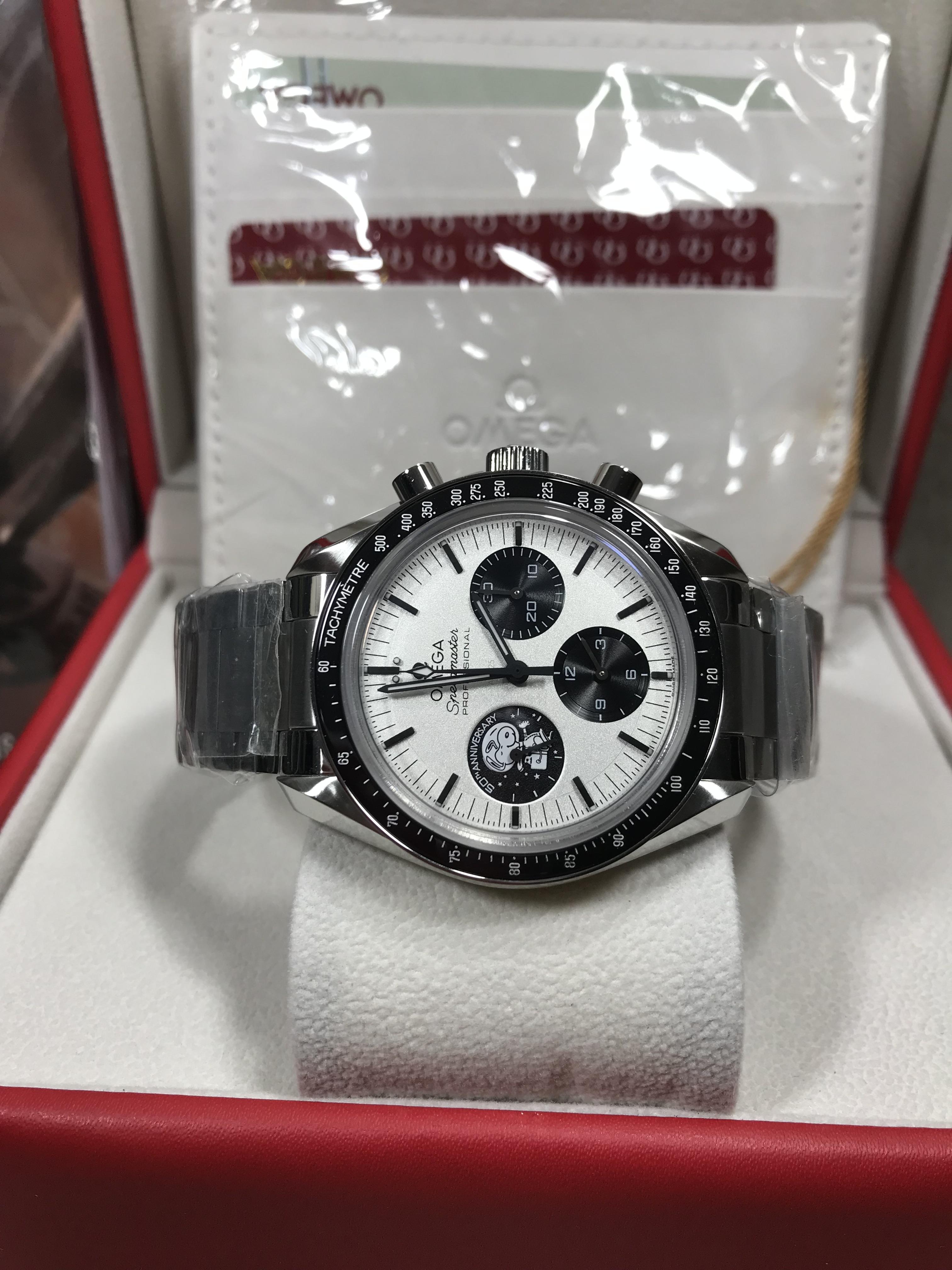 OMEGA Speed Master Snoopy (Swiss)