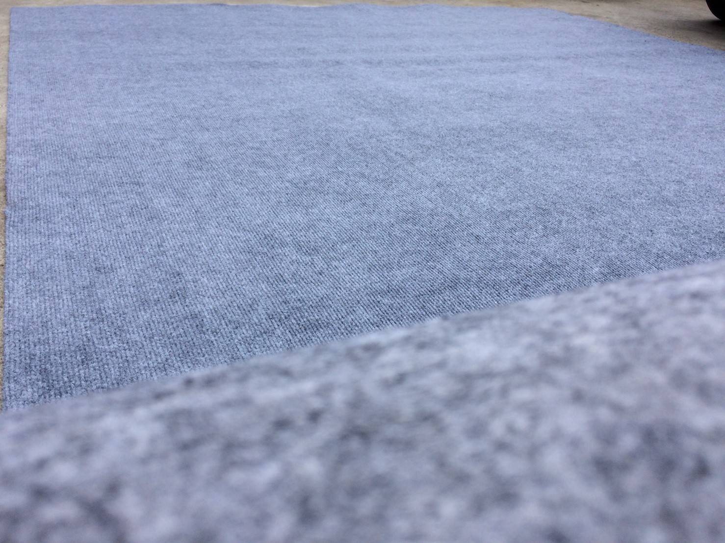 พรมลูกฟูก หรือพรมปูวัด สีเทาควันบุหรี่ 018 หนา 4-6 มิล