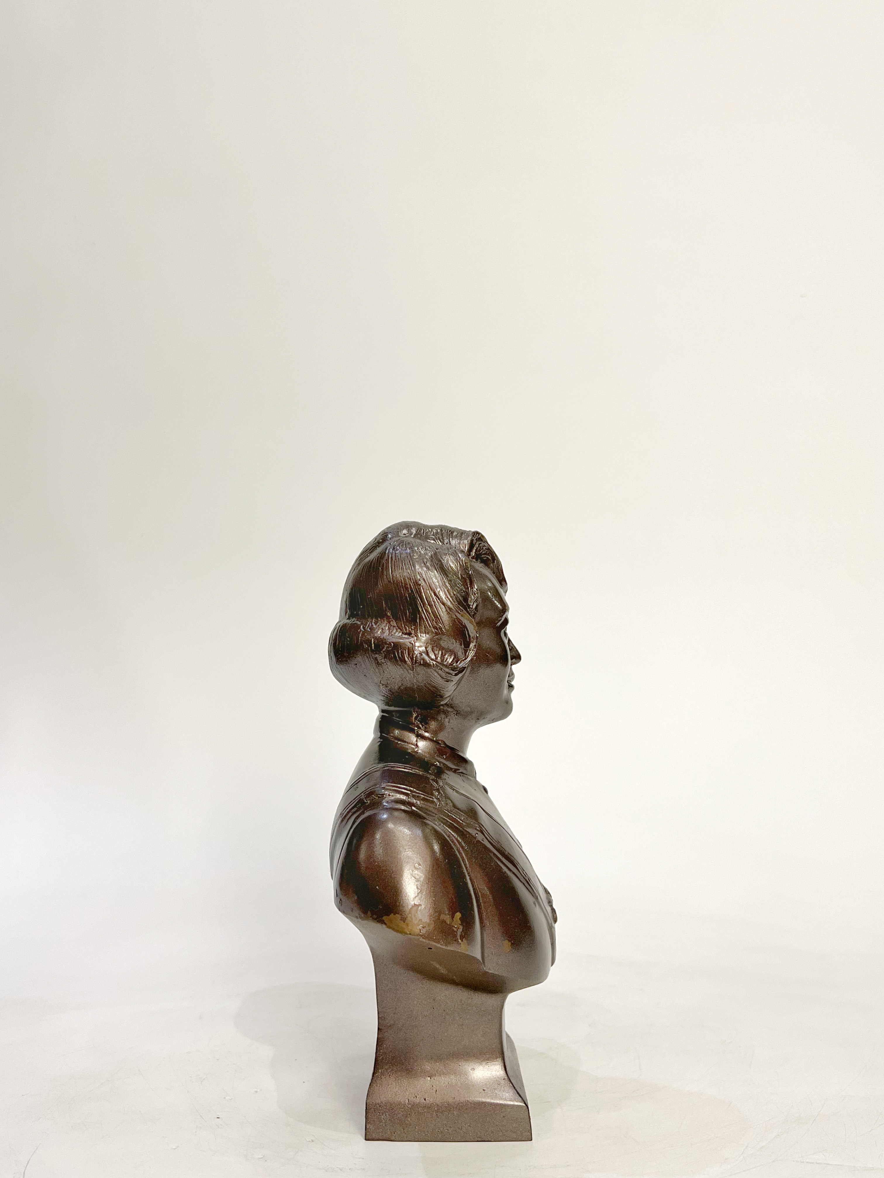 สมเด็จพระเจ้าพี่นางเธอ ครึ่งพระองค์