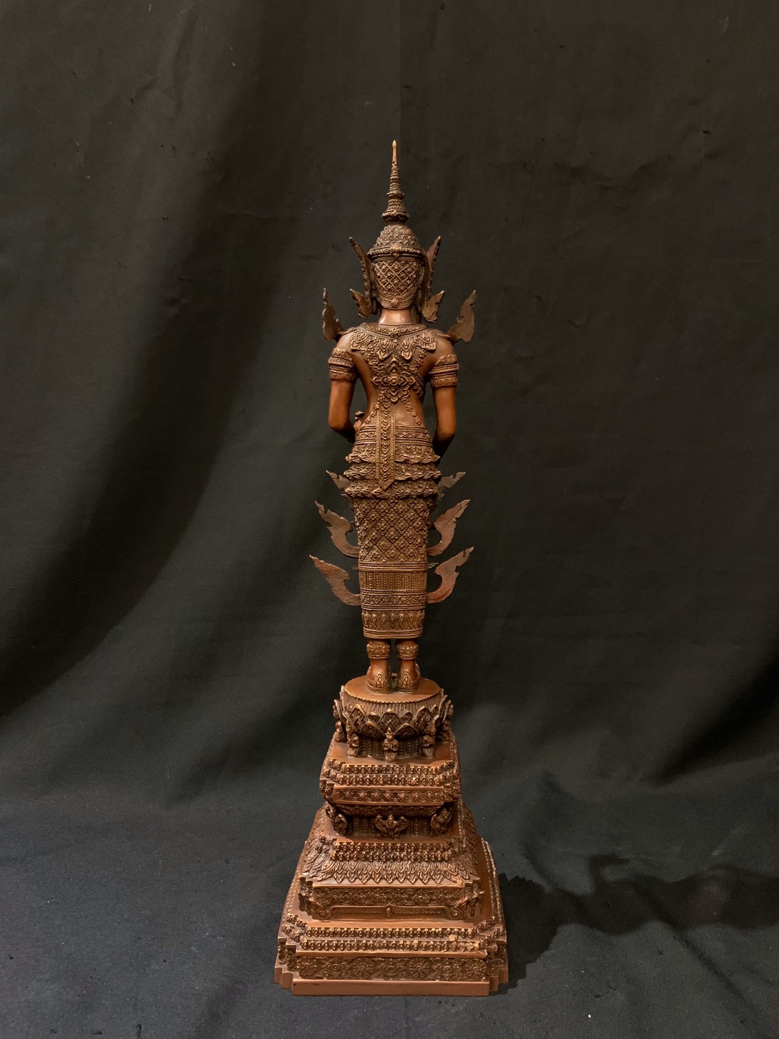 พระคลังมหาสมบัติ ทรงเครื่องจักพรรดิ์ หน้าตัก 5 นิ้ว