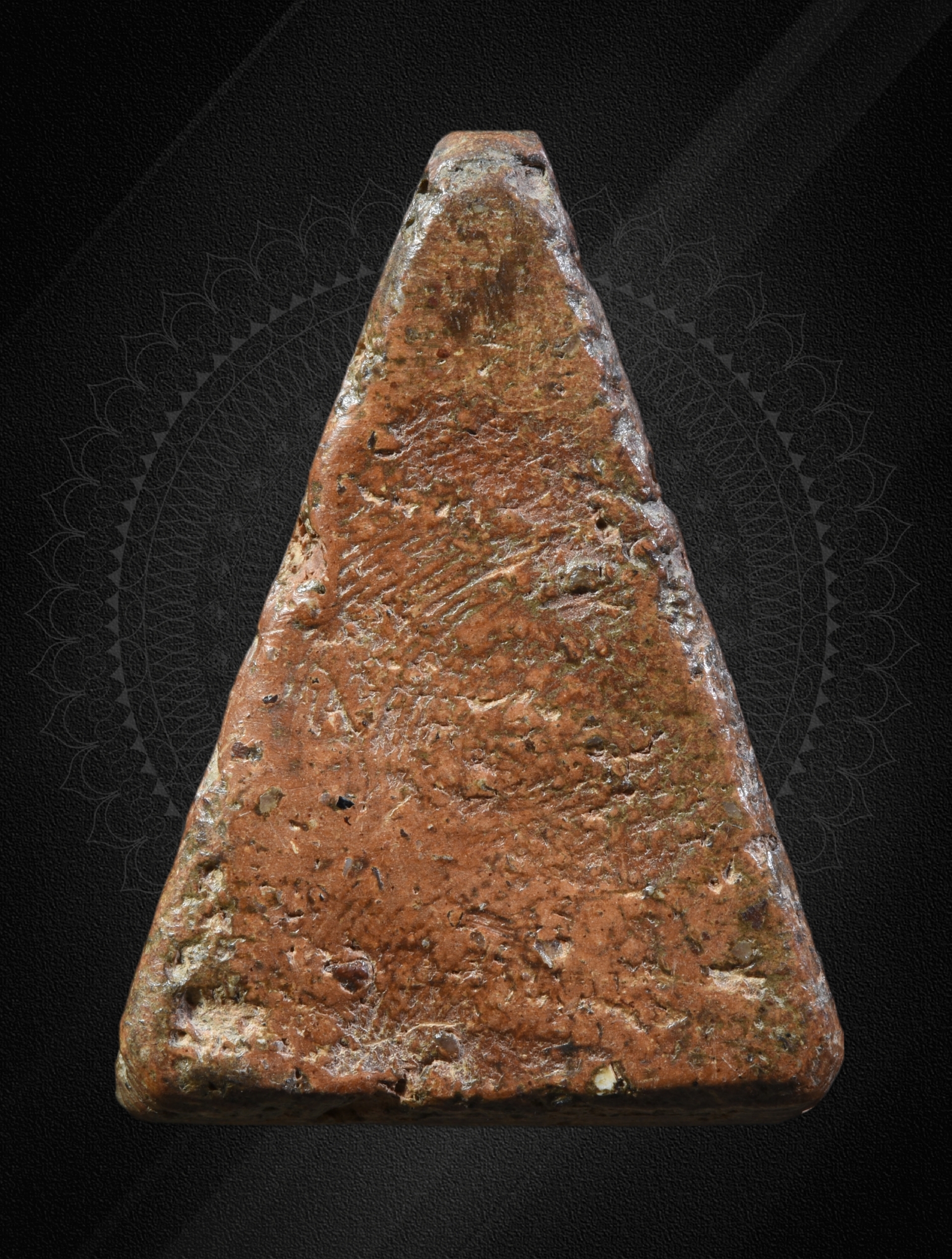 พระนางพญา พิมพ์เข่าตรง