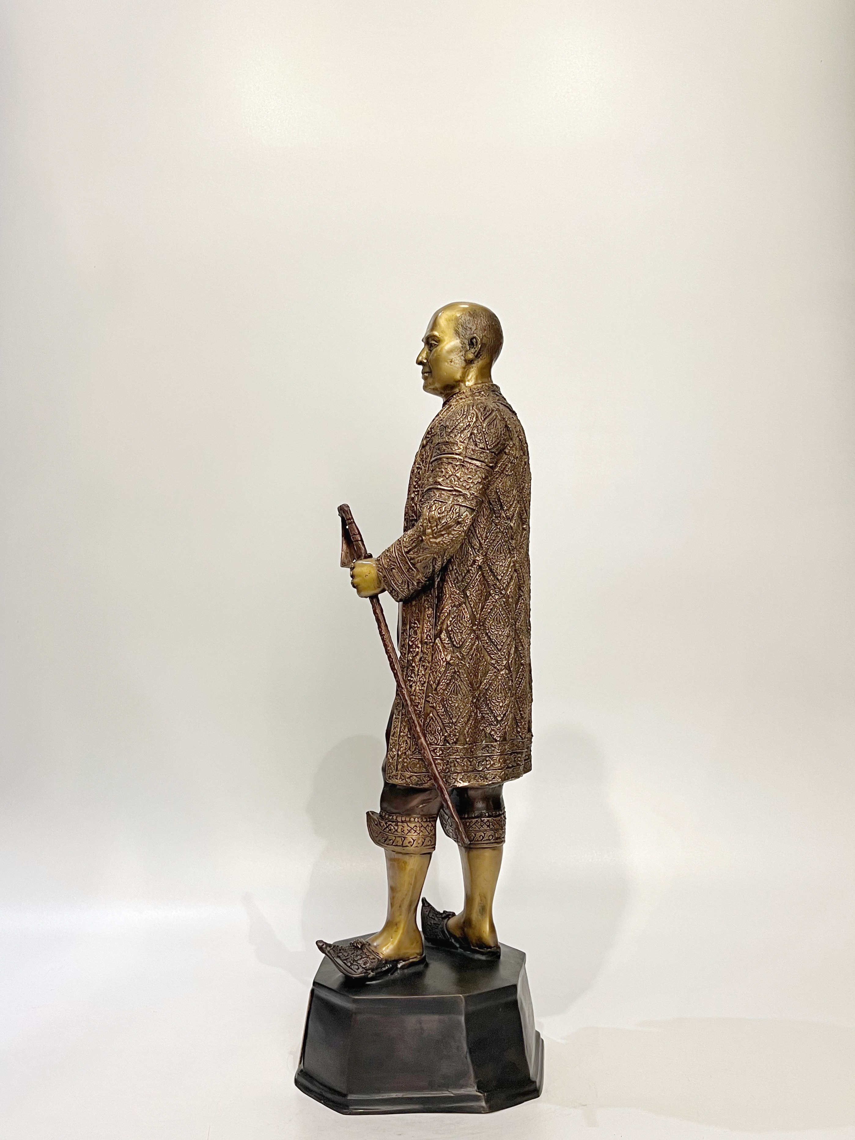 ประติมากรรมชุด 9 รัชกาล หน้าตัก 9 นิ้ว