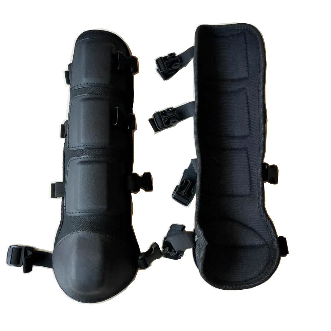 สนับแข้งตัดหญ้า