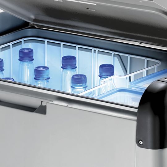 ตู้เย็นพกพา Dometic CFX65W Portable Fridge/Freezer