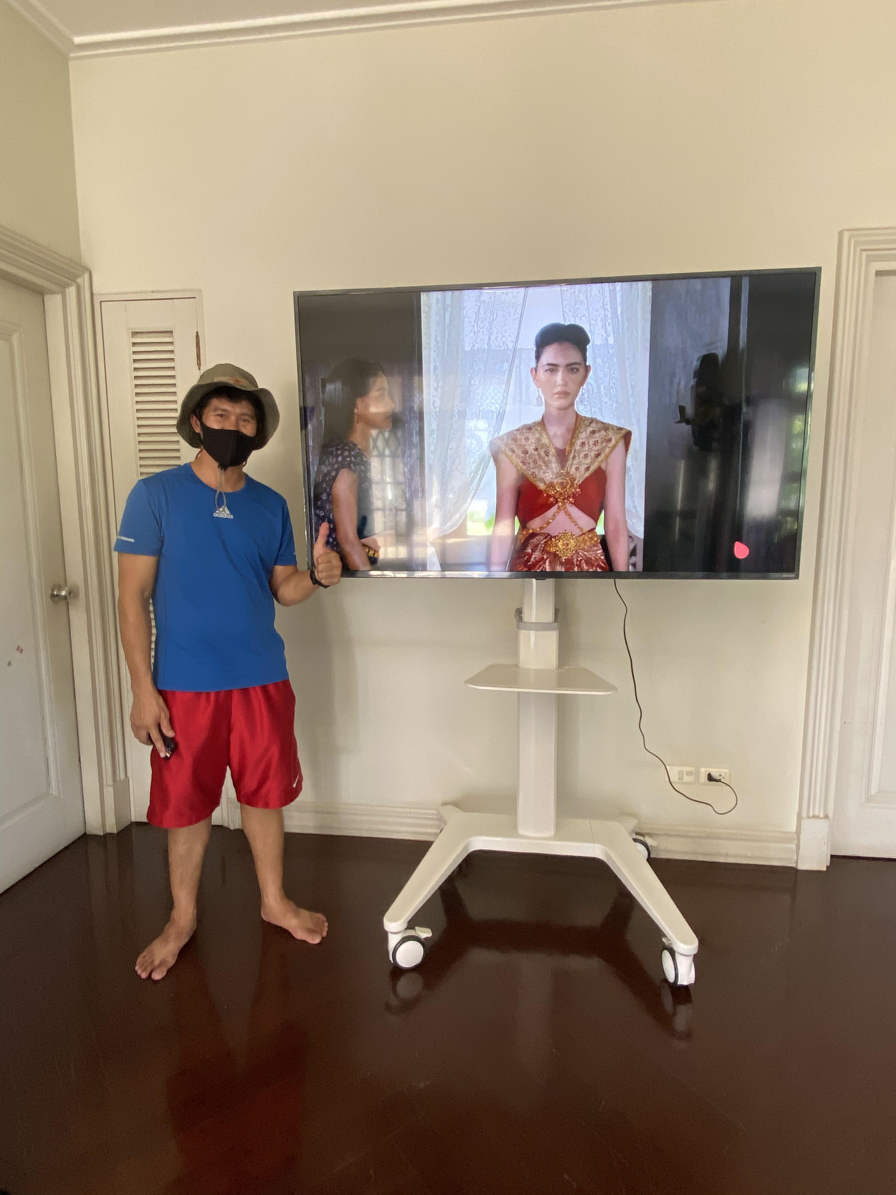 JMTVSTAND MT-F9200ขาตั้งพื้นทีวีมีล้อเลื่อน วัสดุอลูมิเนียม {สีขาว} รูปทรงสวยงาม ทันสมัย รองรับทีวีขนาด 37"-75"นิ้ว{รับประกัน 3ปี0964746498 }