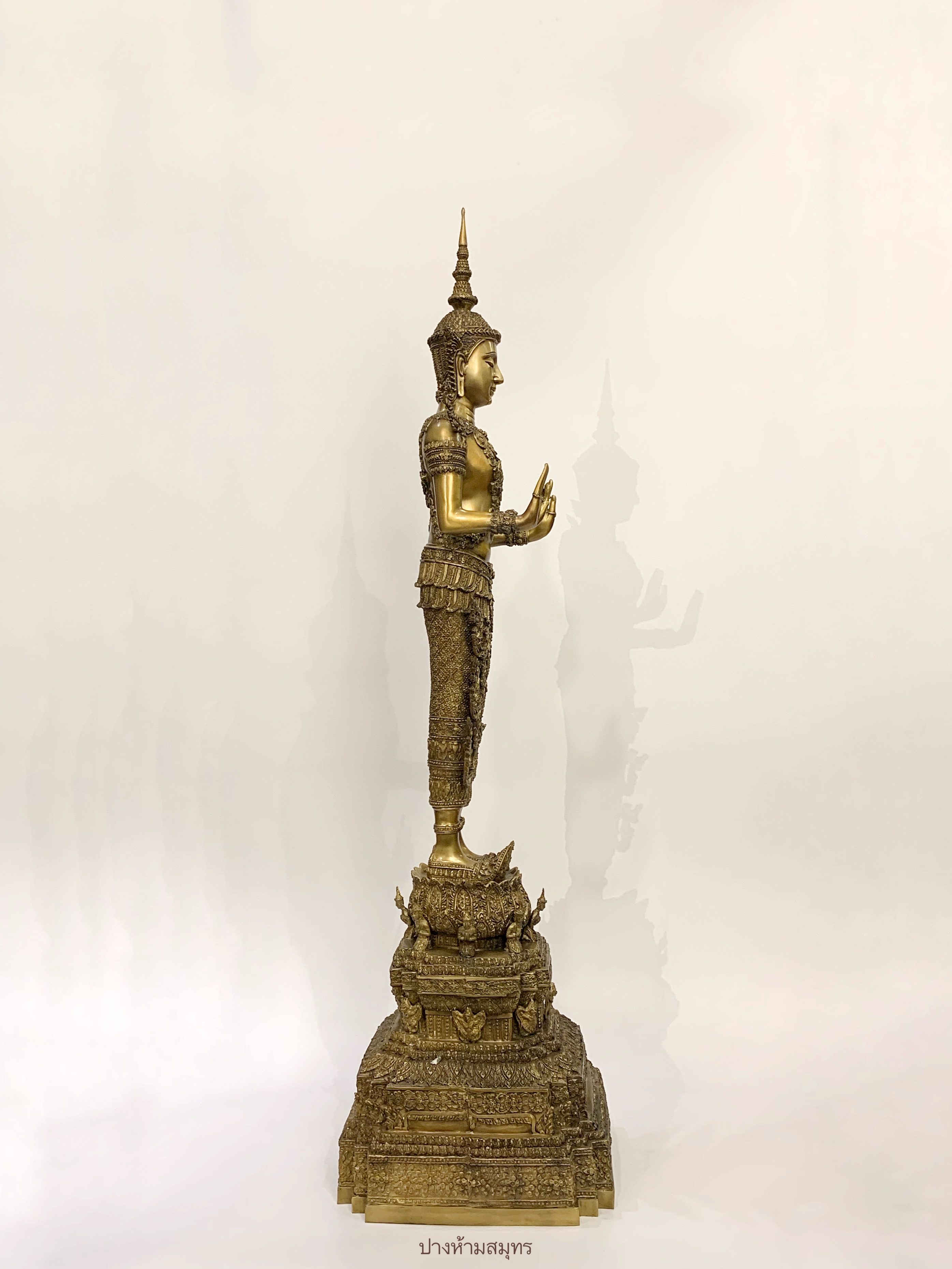 พระพุทธรูป ปางห้ามสมุทร ทรงเครื่องจักรพรรดิ์ หน้าตัก 9 นิ้ว