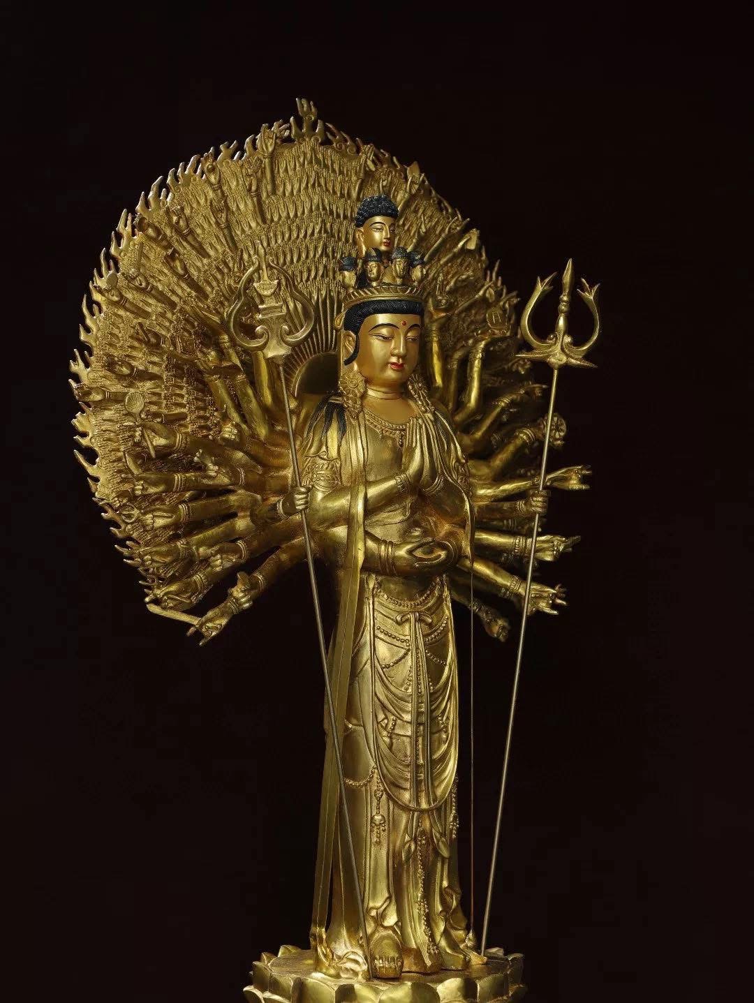 Pre-Order : พระโพธิสัตว์กวนอิม เจ้าแม่กวนอิม ปางพันมือ สูง 88 cm