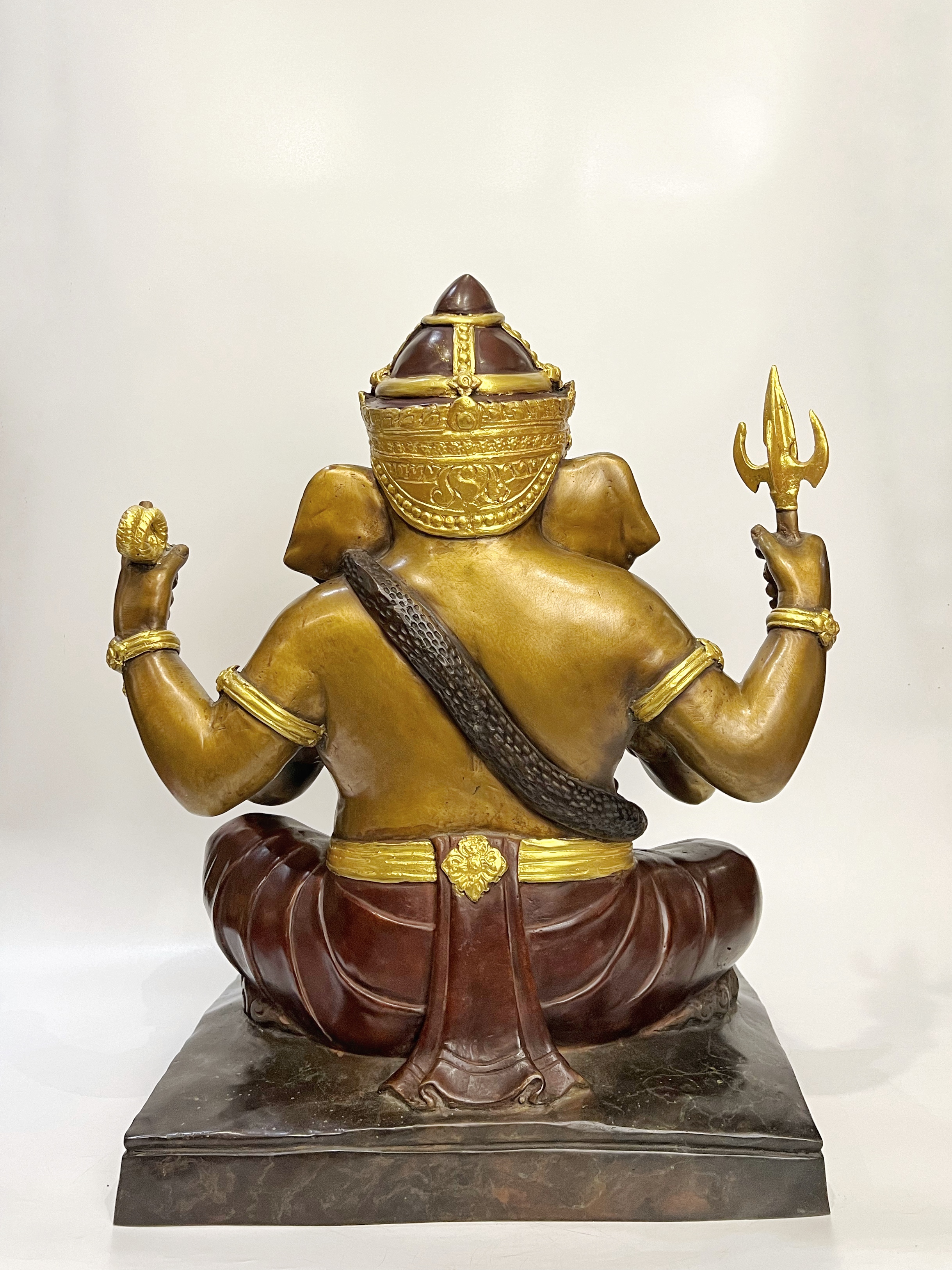 พระพิฆเนศ ปางเอกทันตะ หน้าตัก 16 นิ้ว (ฐานเหลี่ยม)