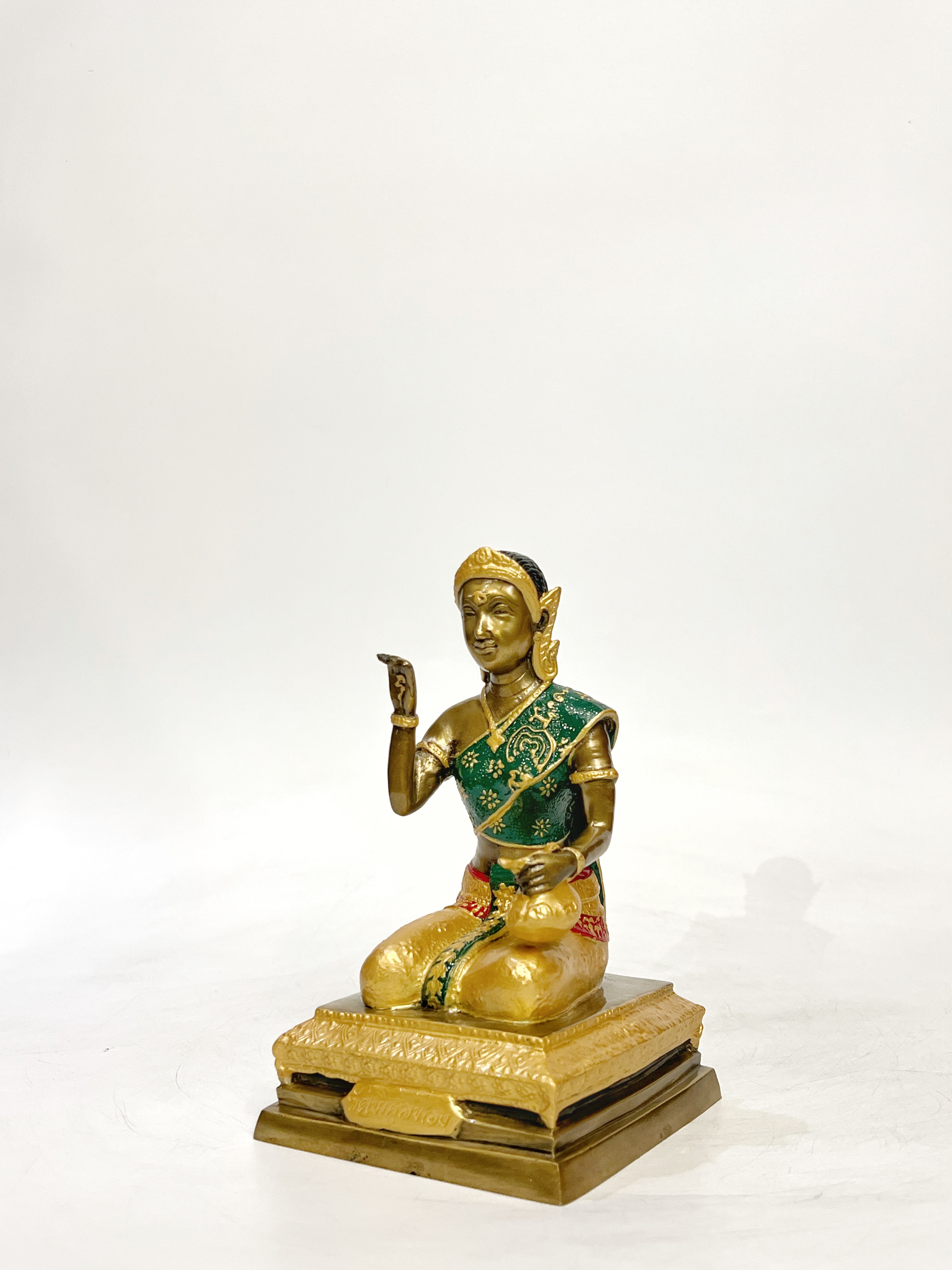 แม่นางกวัก หน้าตัก 5 นิ้ว