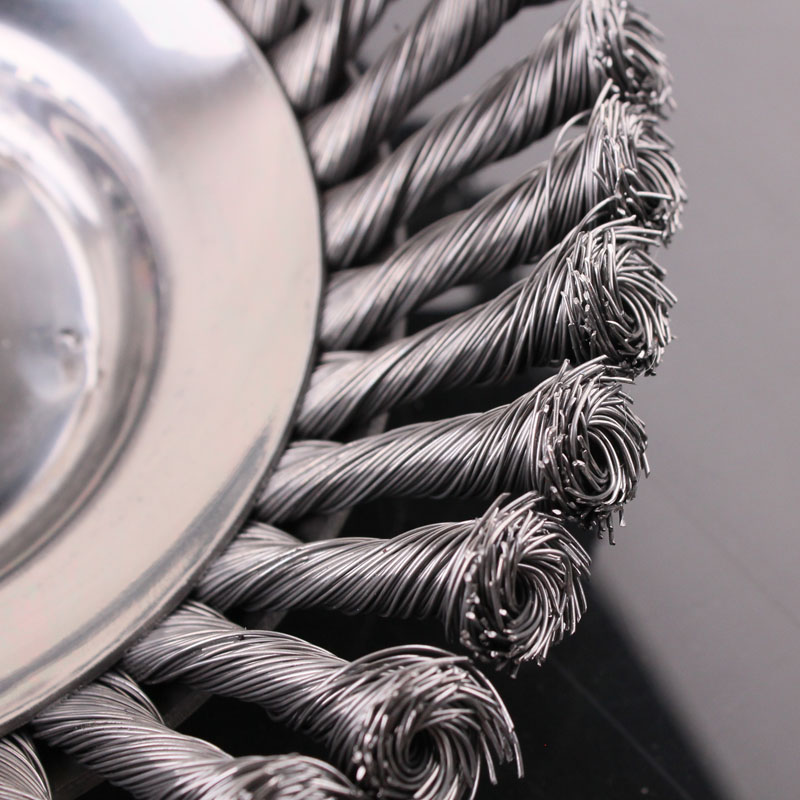 แปรงลวดถ้วยตัดหญ้า แปรงขัดพื้นใส่เครื่องตัดหญ้า ขนาด 8 นิ้ว