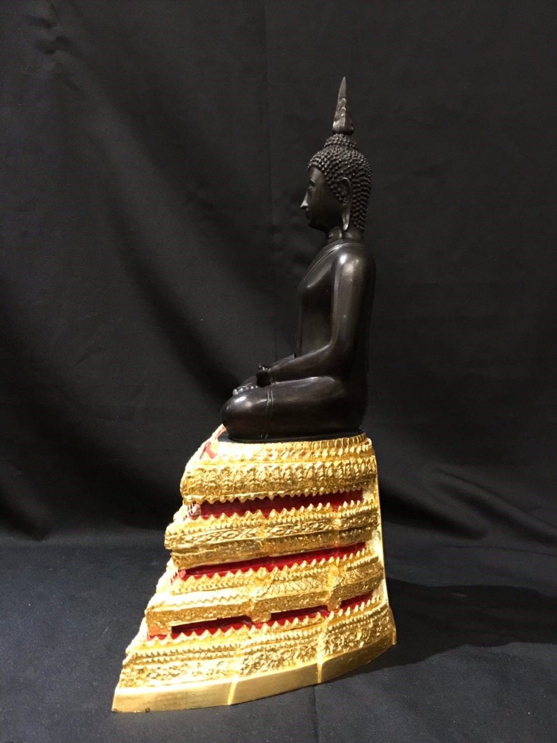 พระประธานยิ้มรับฟ้า หน้าตัก 9 นิ้ว