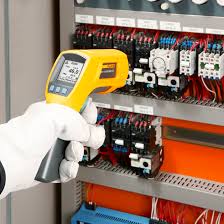 FLUKE รุ่น 566 เครื่องวัดอุณหภูมแบบอินฟราเรดและแบบสัมผัสย่านวัด -40 °C ถึง 650 °C ค่า Distance to spot size อัตราส่วน 30 : 1