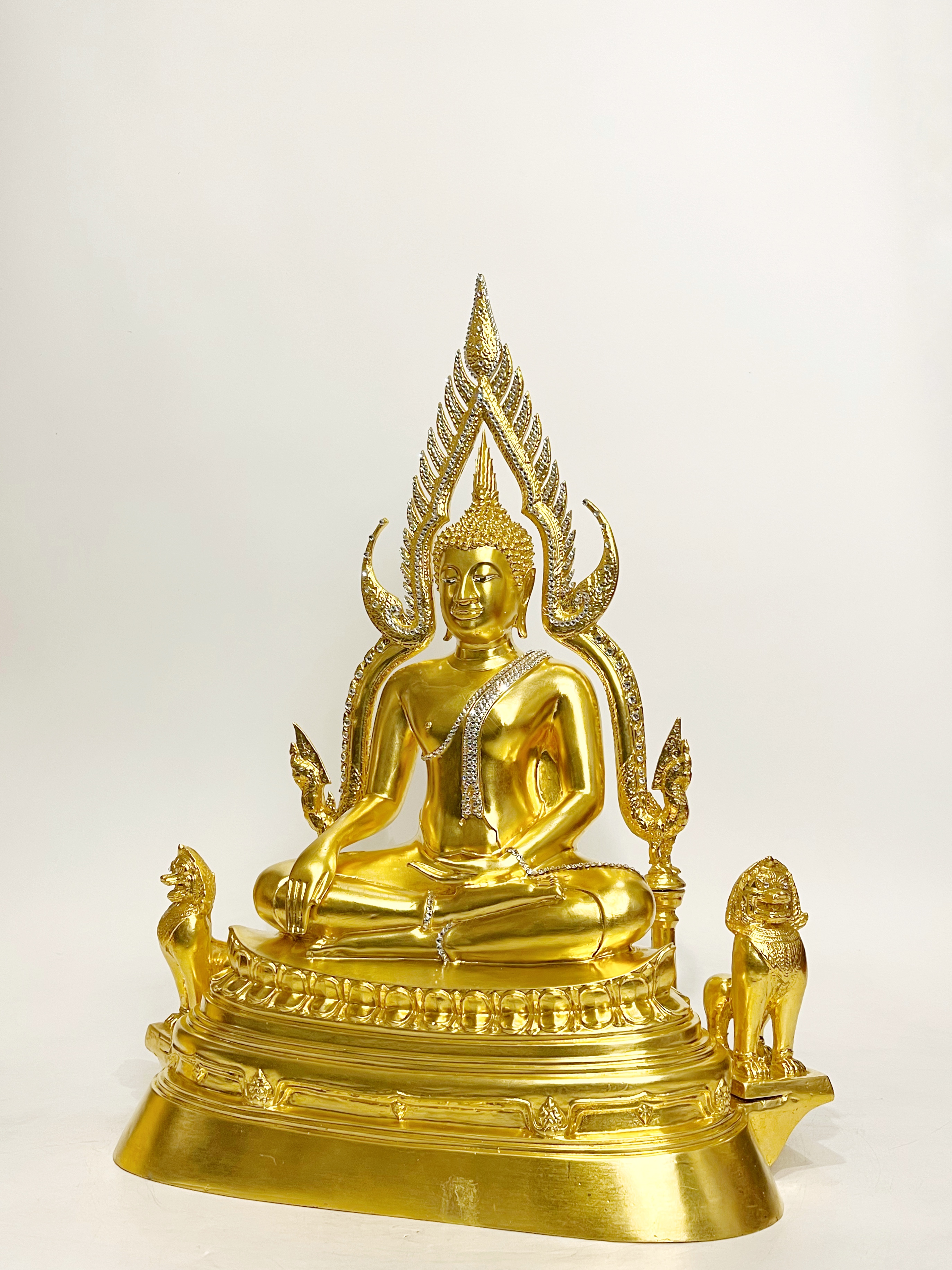 พระพุทธชินราช หน้าตัก 9 นิ้ว (ราคามีตำหนิตามภาพ)