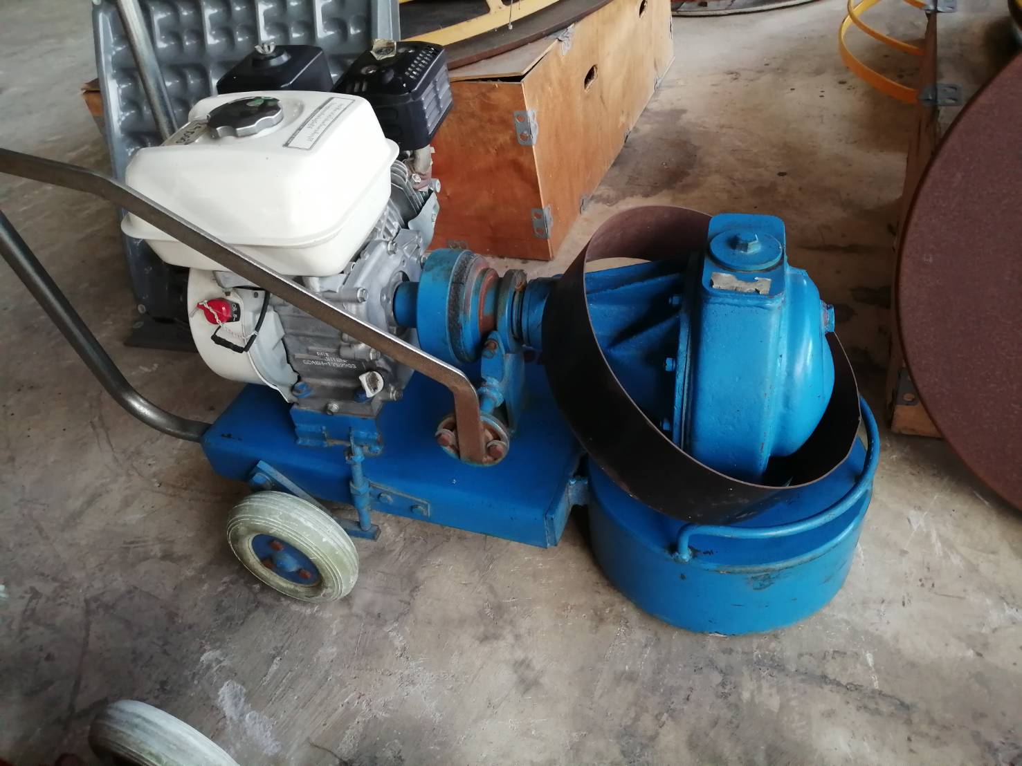 เครื่องขัดหินขัด พร้อมเครื่อง HONDA GP160