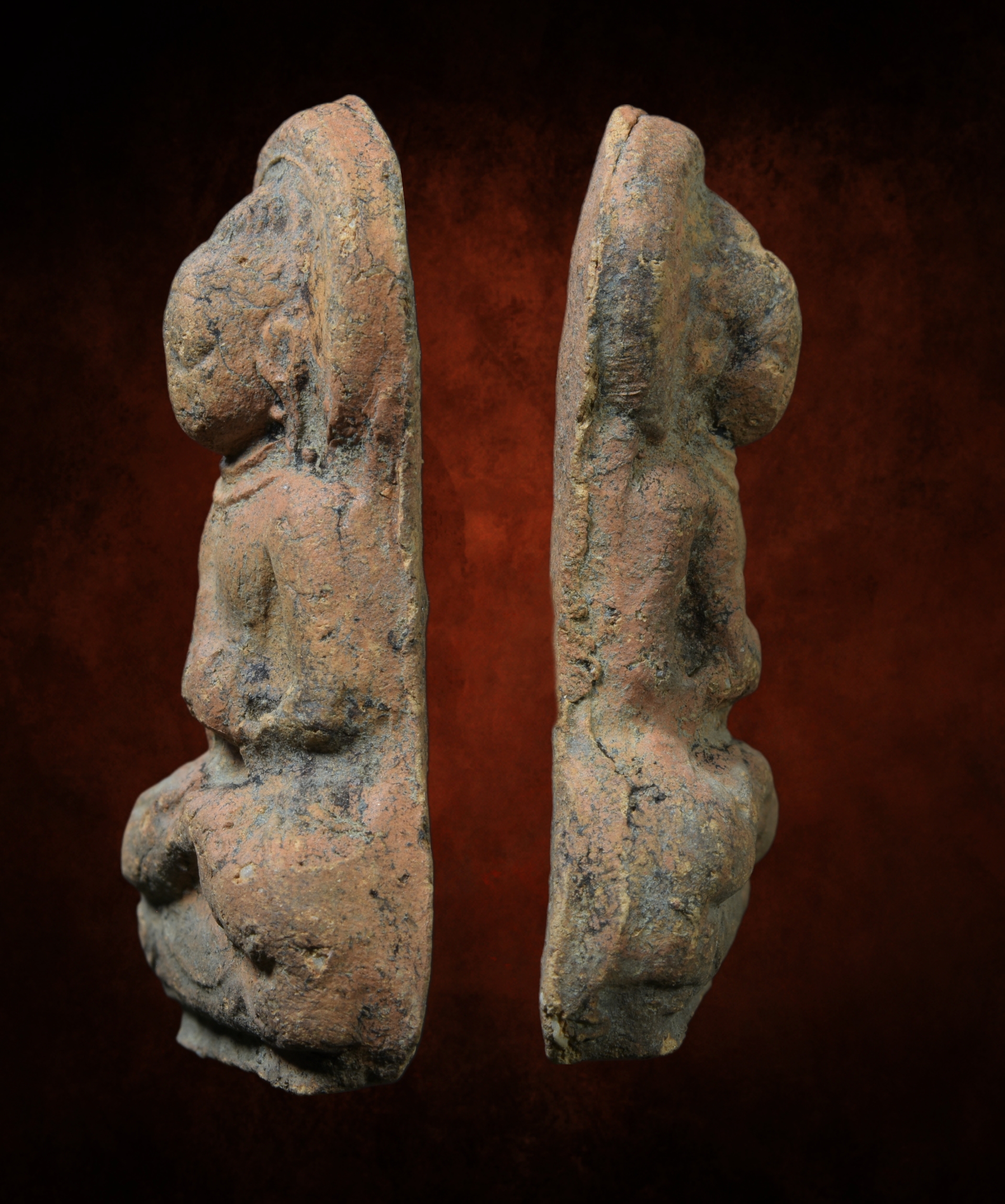 พระทวารวดี เนื้อดินเผา ขนาดห้อยคอ