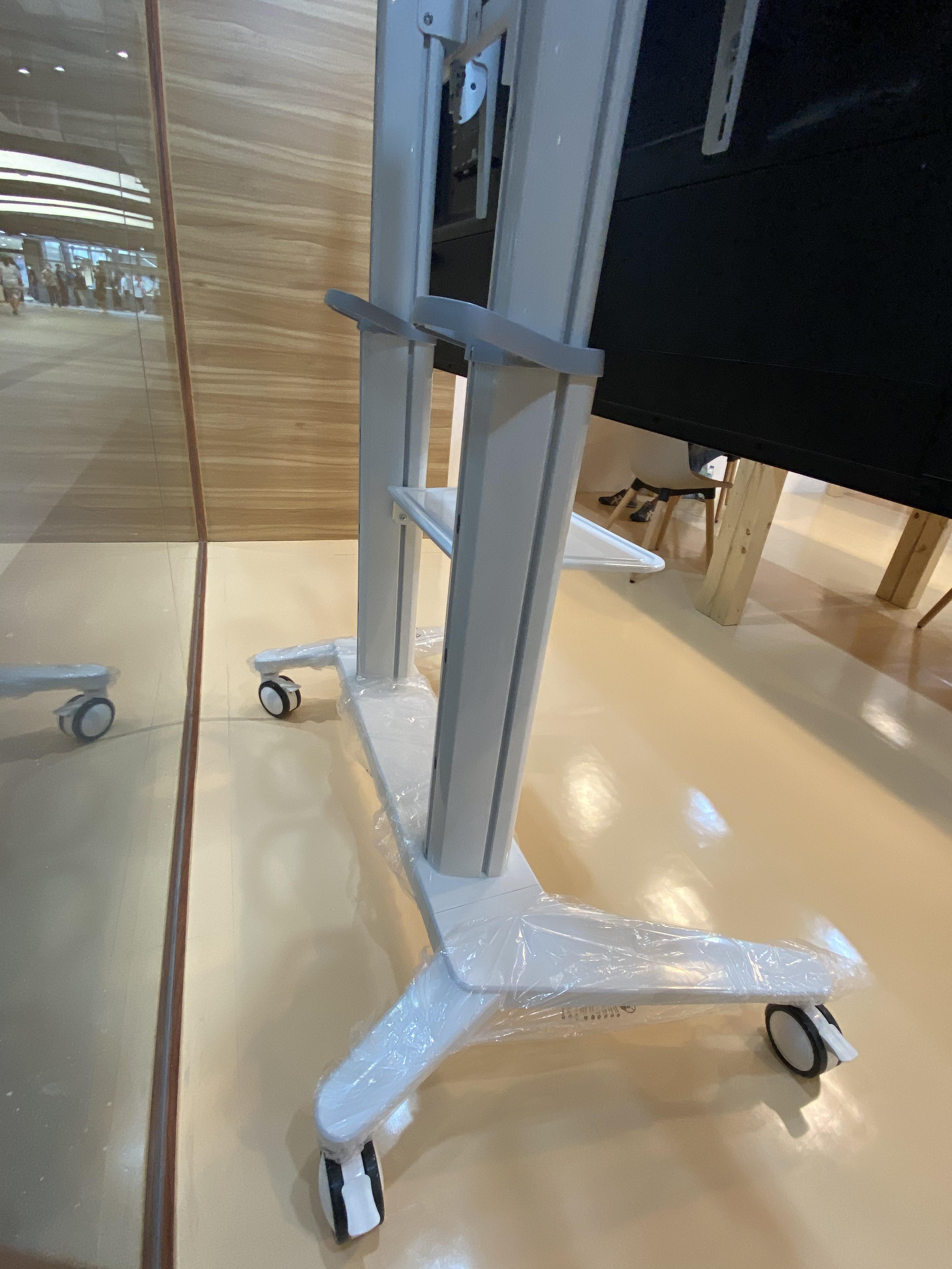 JMTVSTAND MT-F9400 ขาตั้งพื้นทีวีมีล้อเลื่อนTV Stand วัสดุ Aluminium อลูมิเนียม{สีขาว} แข็งแรง สวยหรู ทรงทันสมัย รองรับทีวี 70"-120"นิ้ว{รับประกัน 3 ปี}0964746498